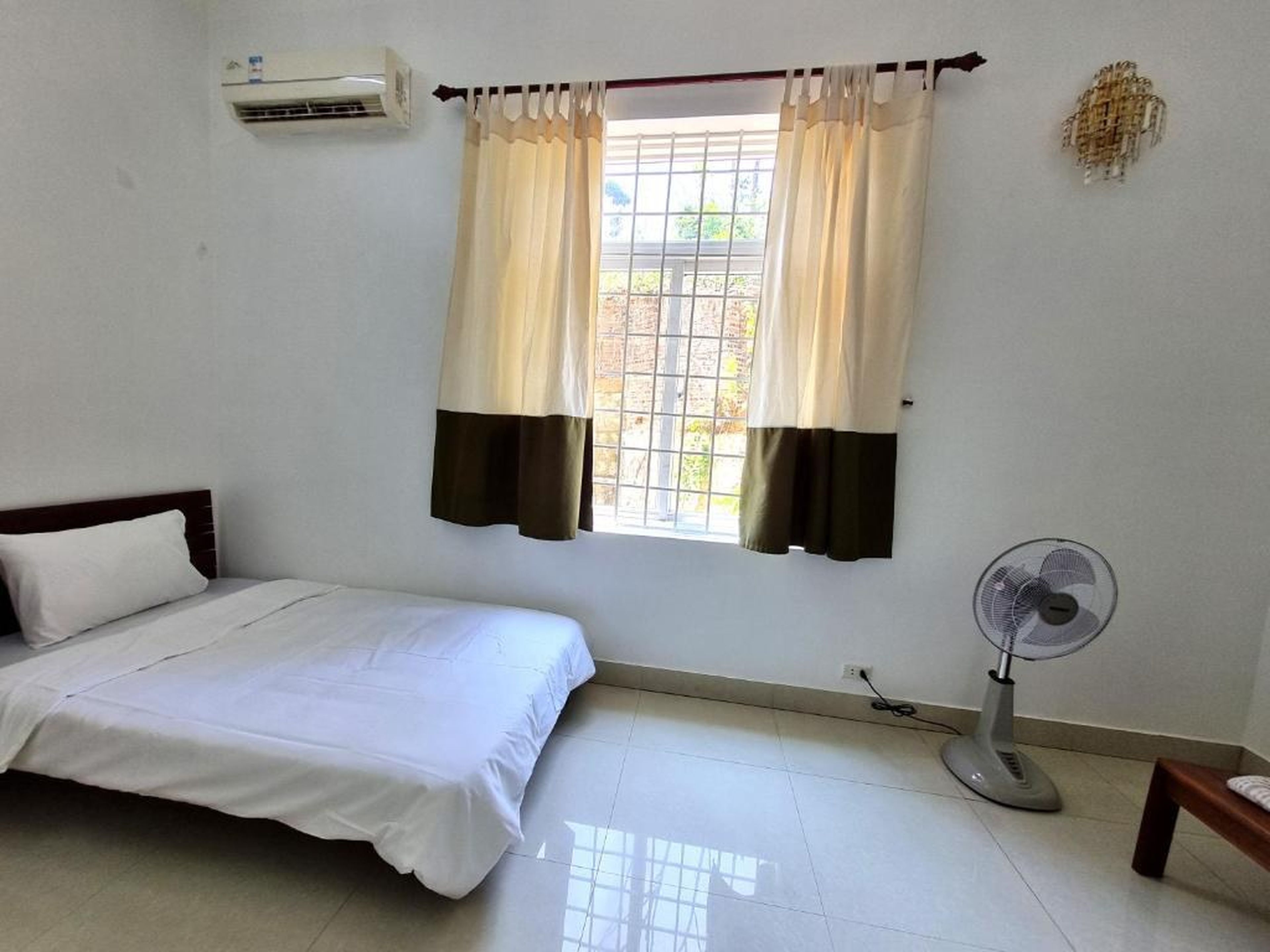Top Hill Halong Homestay - Hình 40