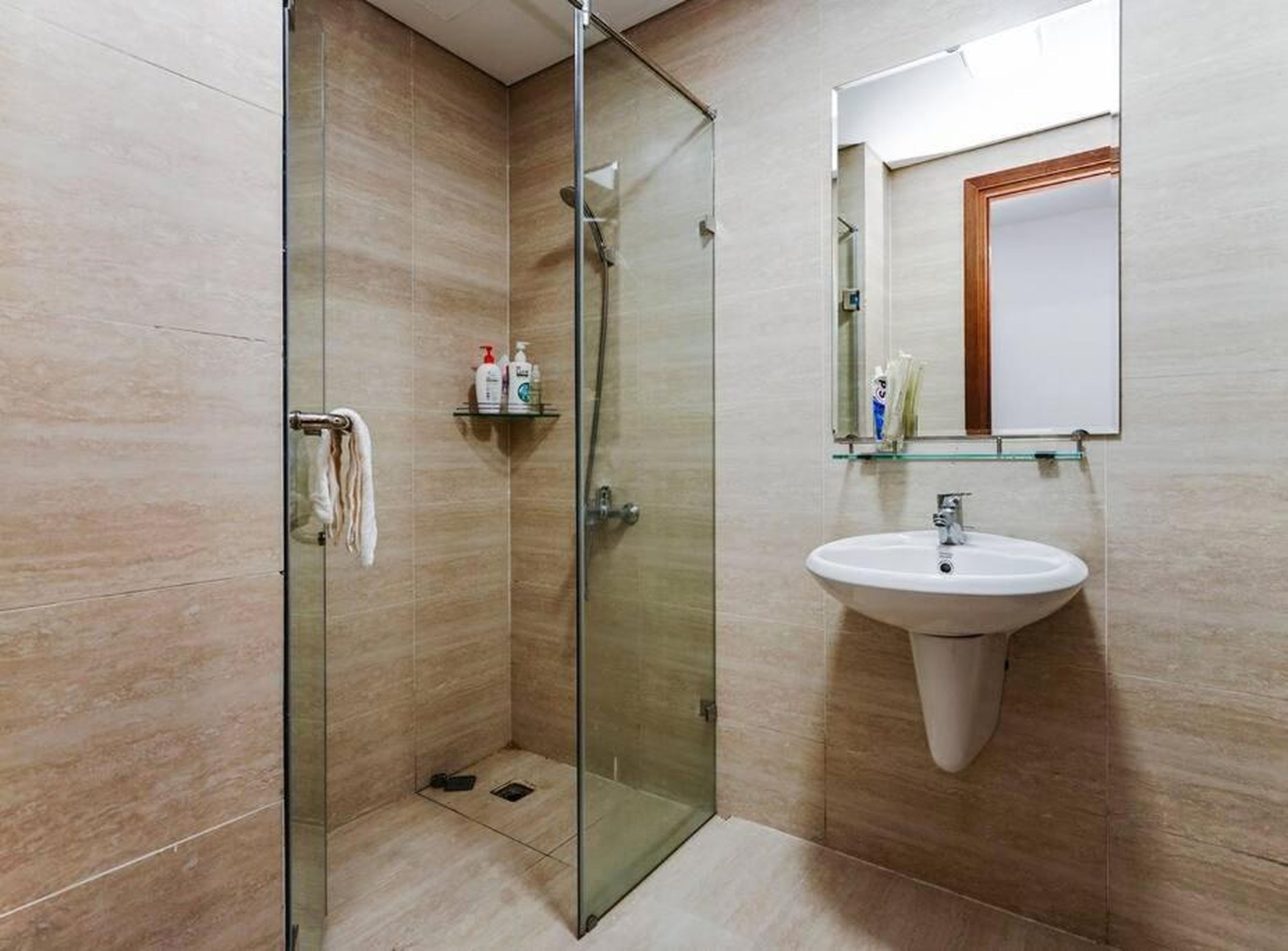 *Ha Long Homestay @ Sunrise Apartment- 4 BR - Hình 2