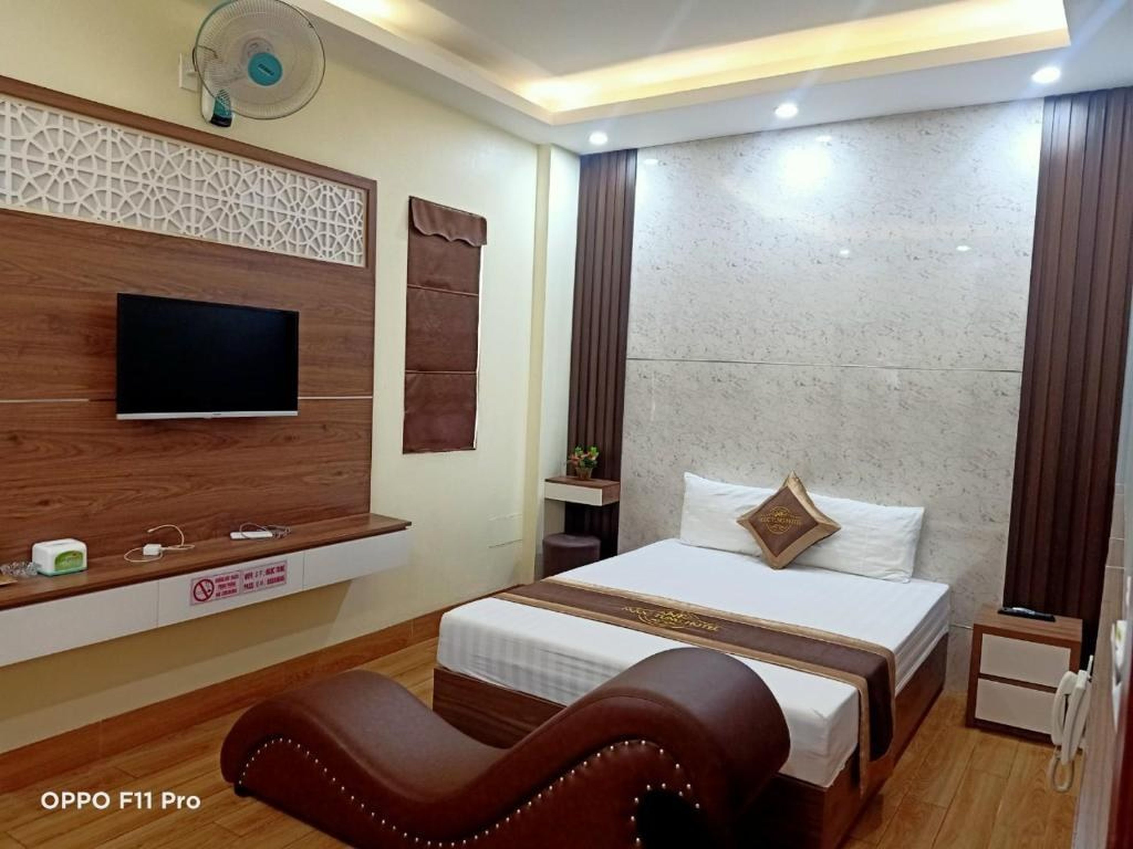Ngọc Tùng Hotel - Hình 20