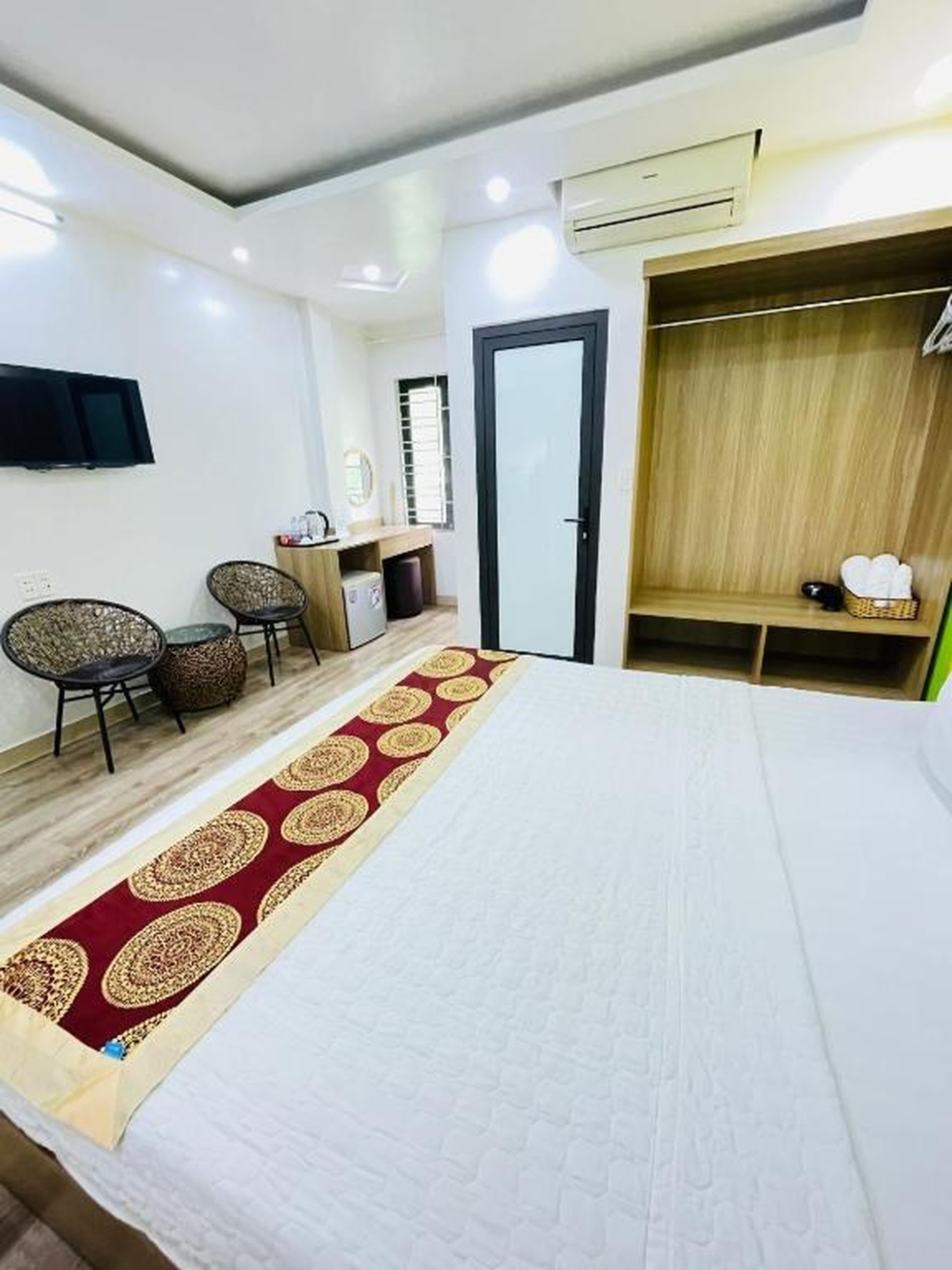 Hùng Vương Hotel Hạ Long - Hình 42