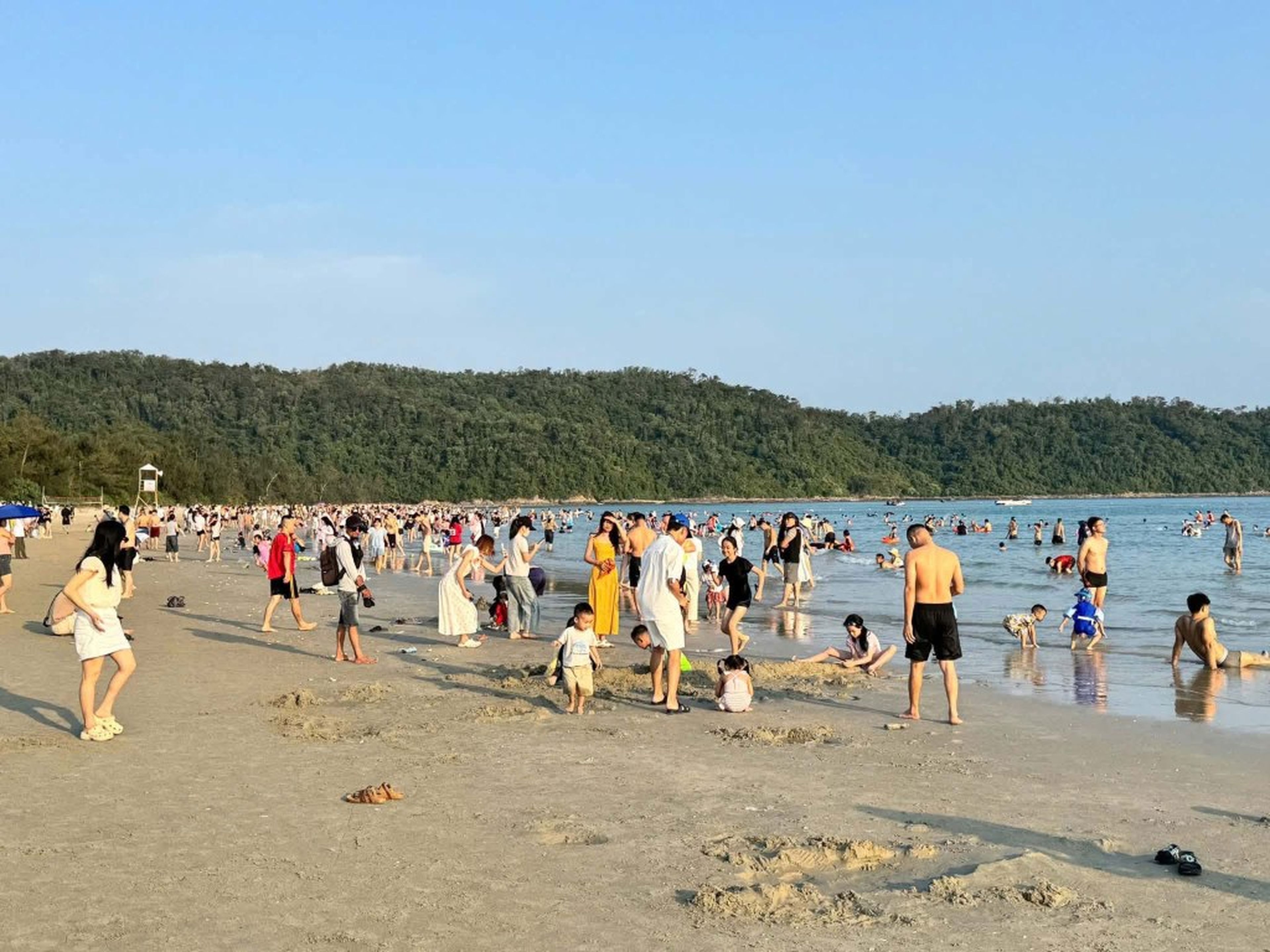 Du lịch hè vào guồng tăng tốc - Hình 3