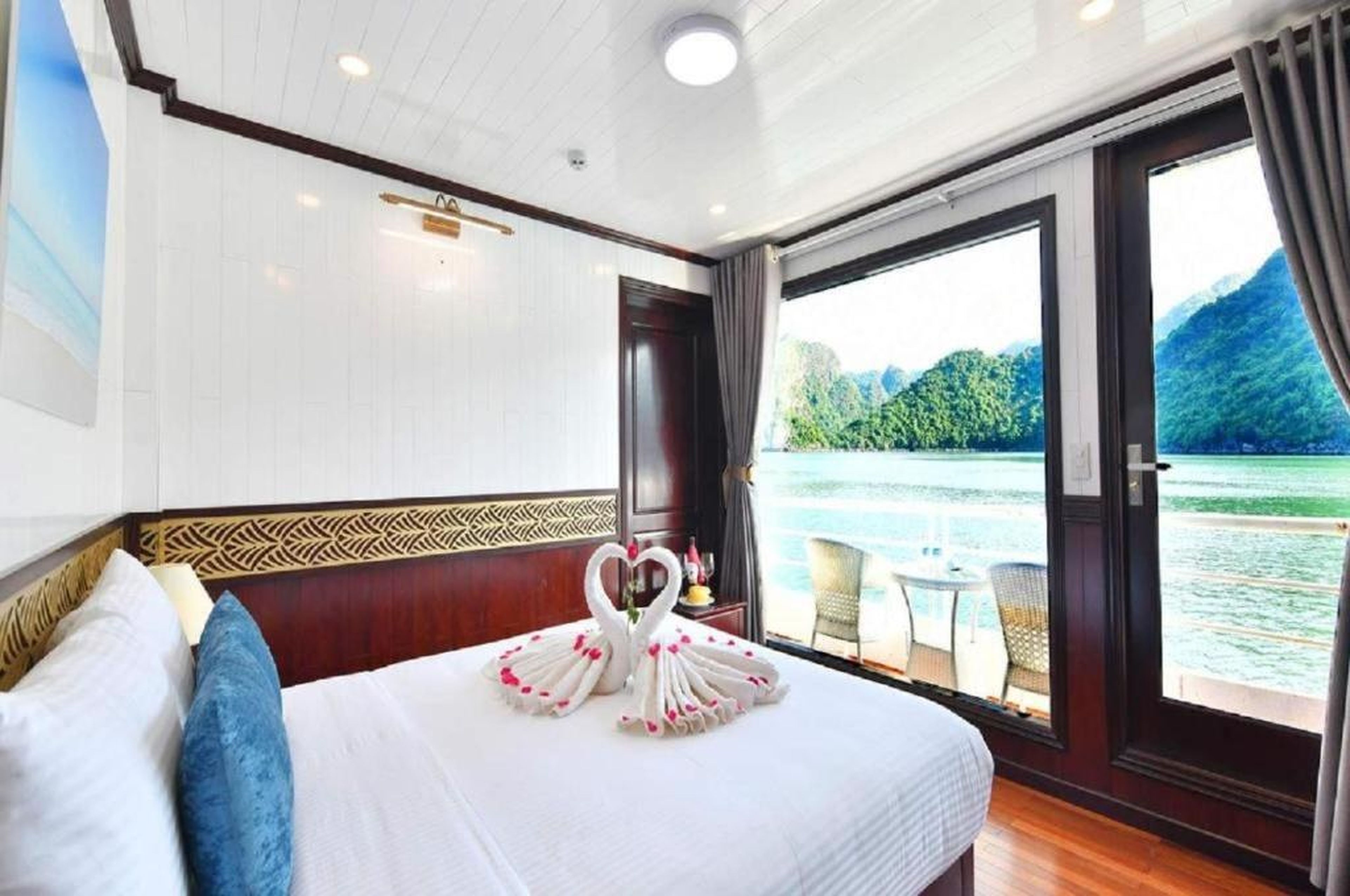 Halong Sapphire Cruises - Hình 10
