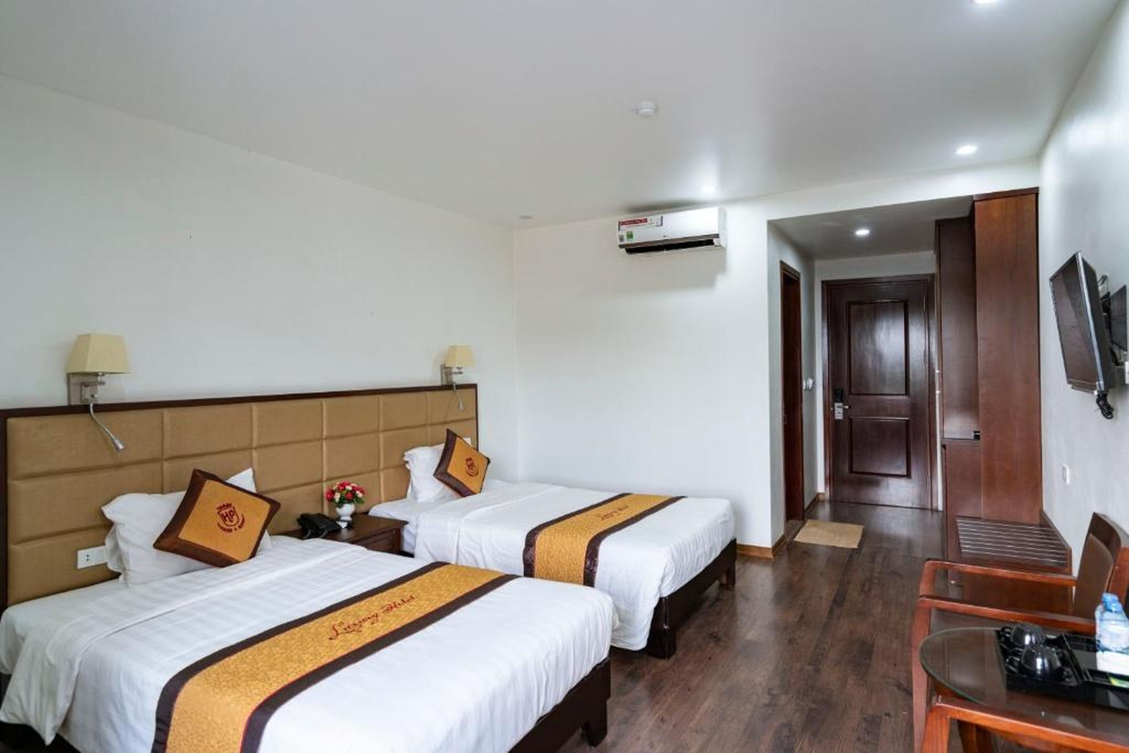 Luxury ii hotel - Hình 29