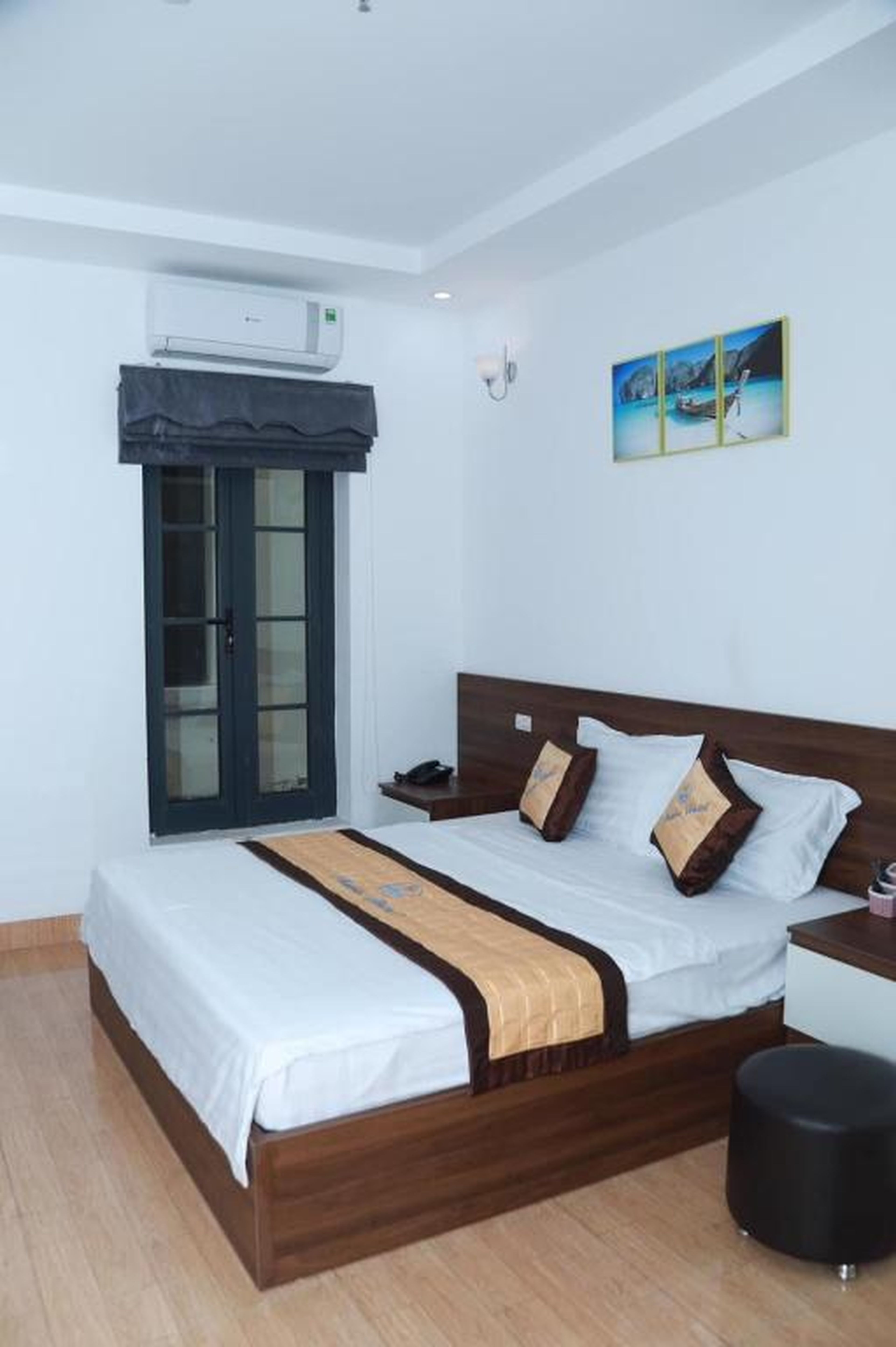 PRAHA HALONG Hotel - Hình 20