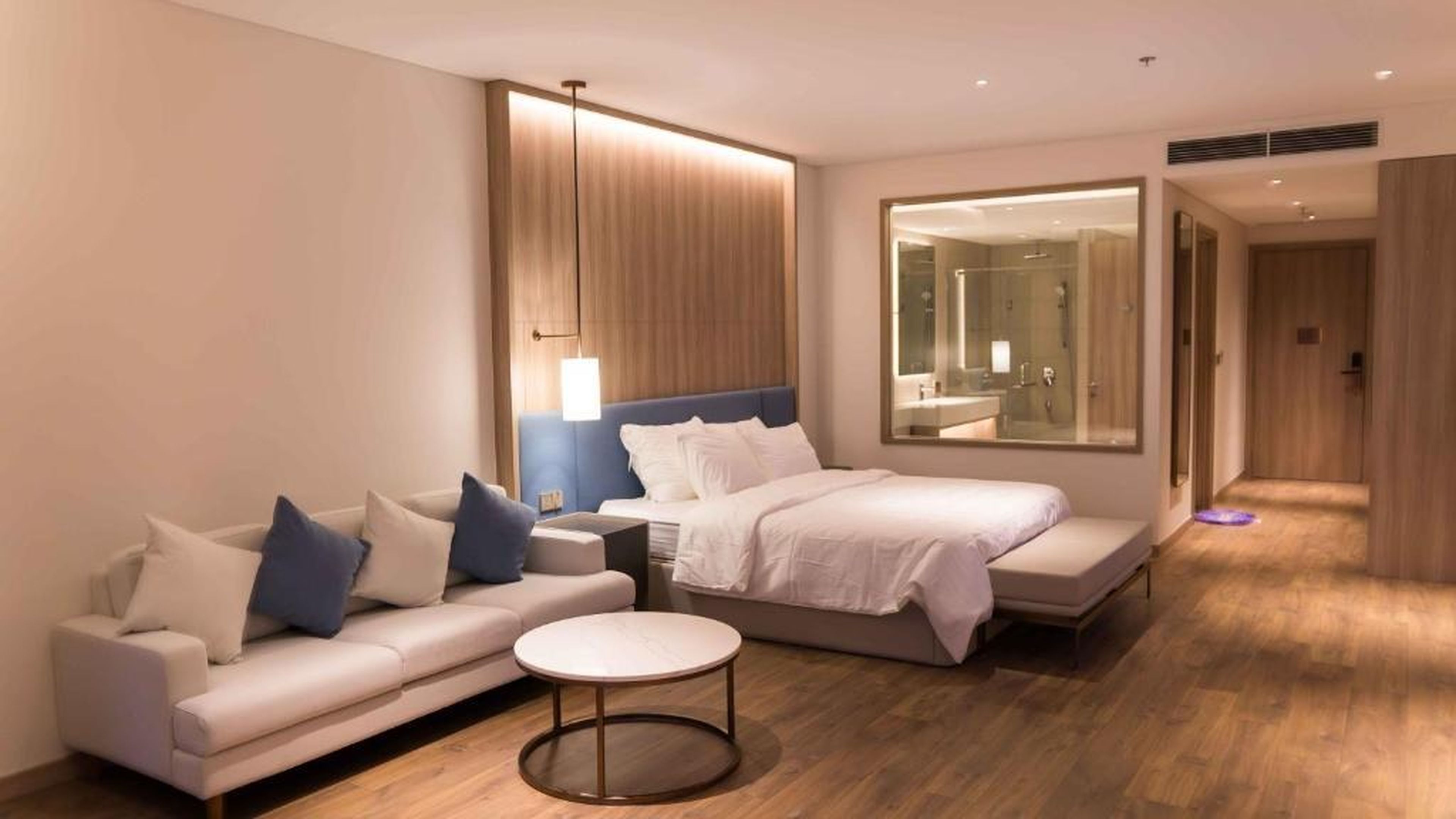 Anstay Residence by A La Carte Hạ Long - Hình 1