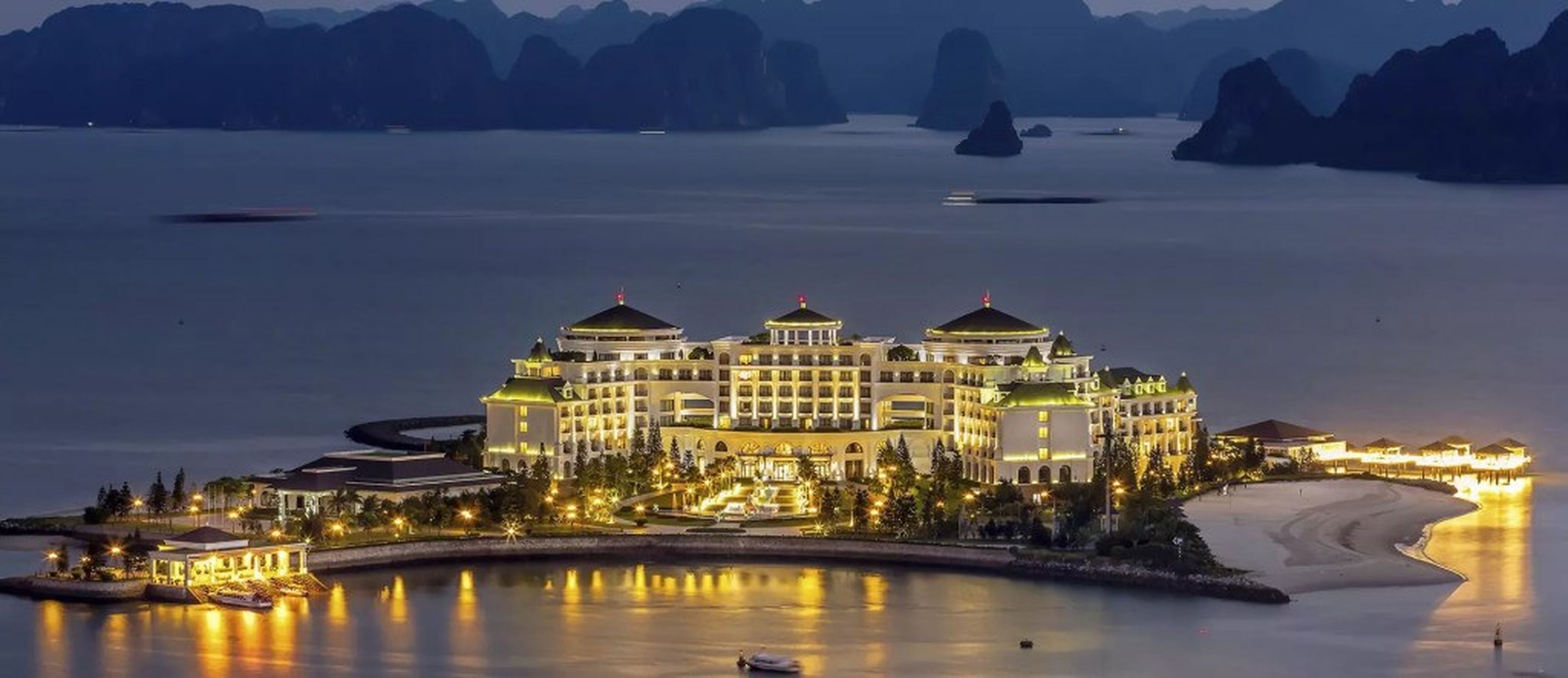 Vinpearl Resort & Spa Hạ Long – “The Castle Island” in Hạ Long Bay - Hình 14