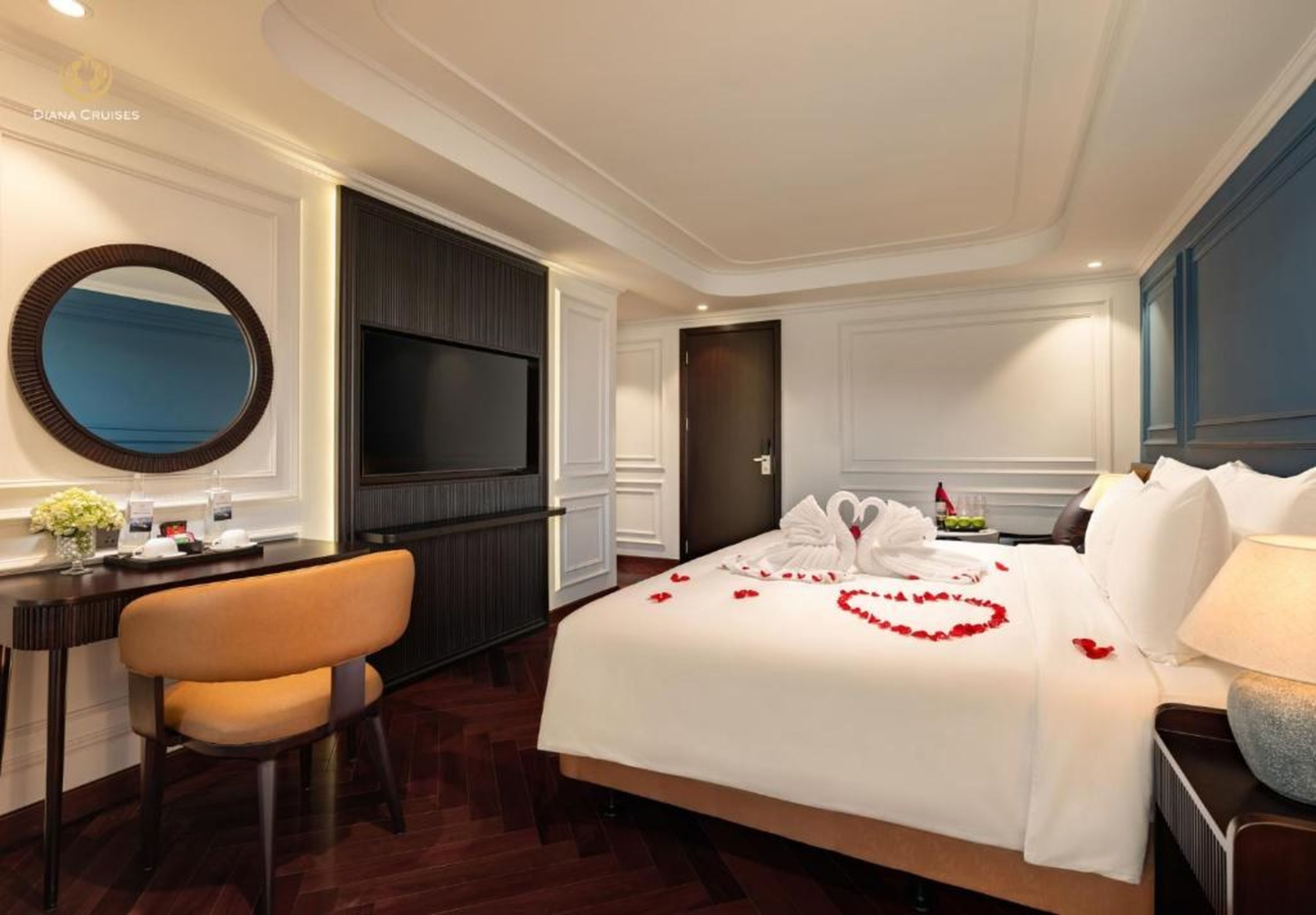 Diana Cruises Halong Bay - Luxury by Venus Group - Hình 35