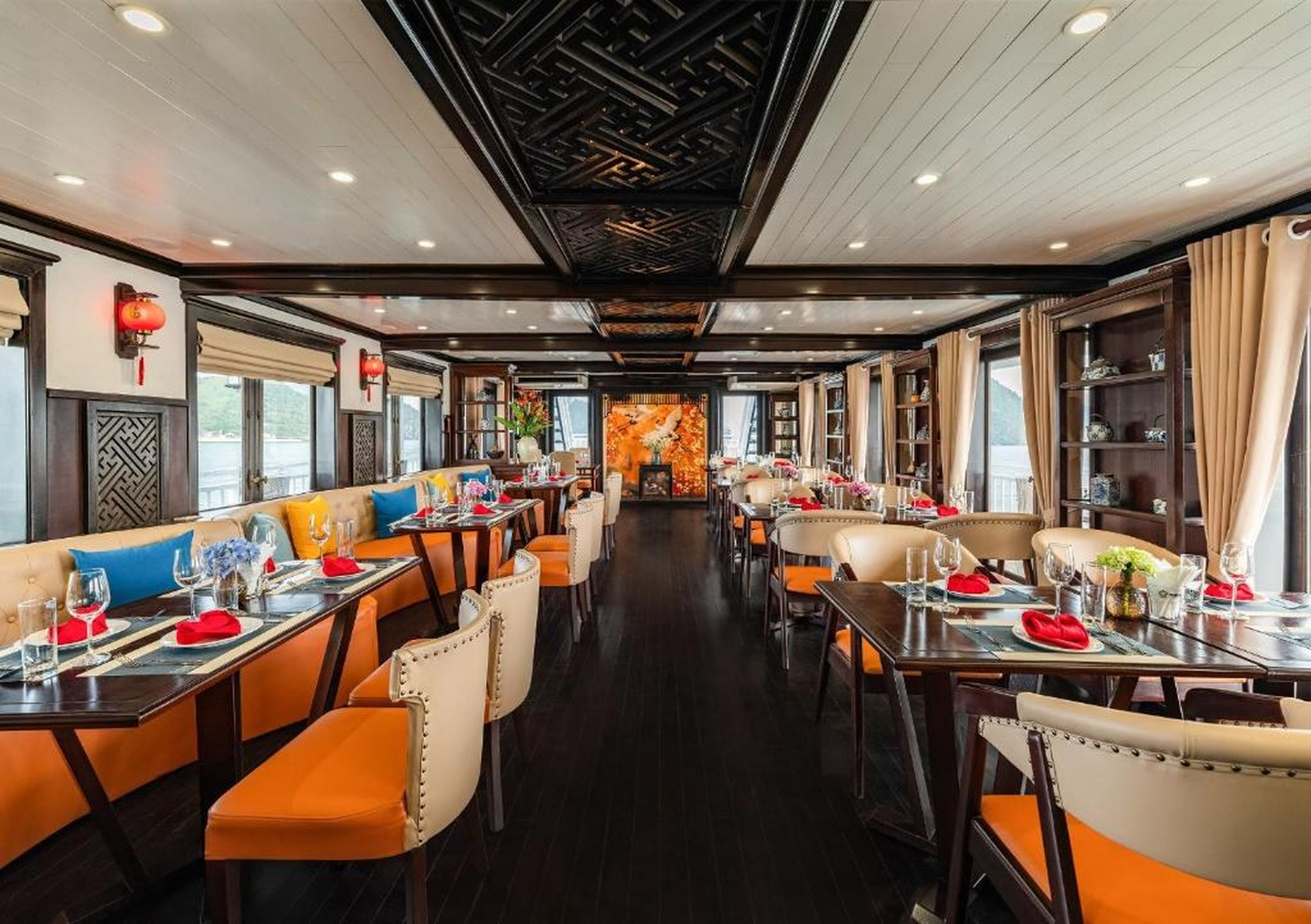Cozy Bay Grand Cruise - Hình 15