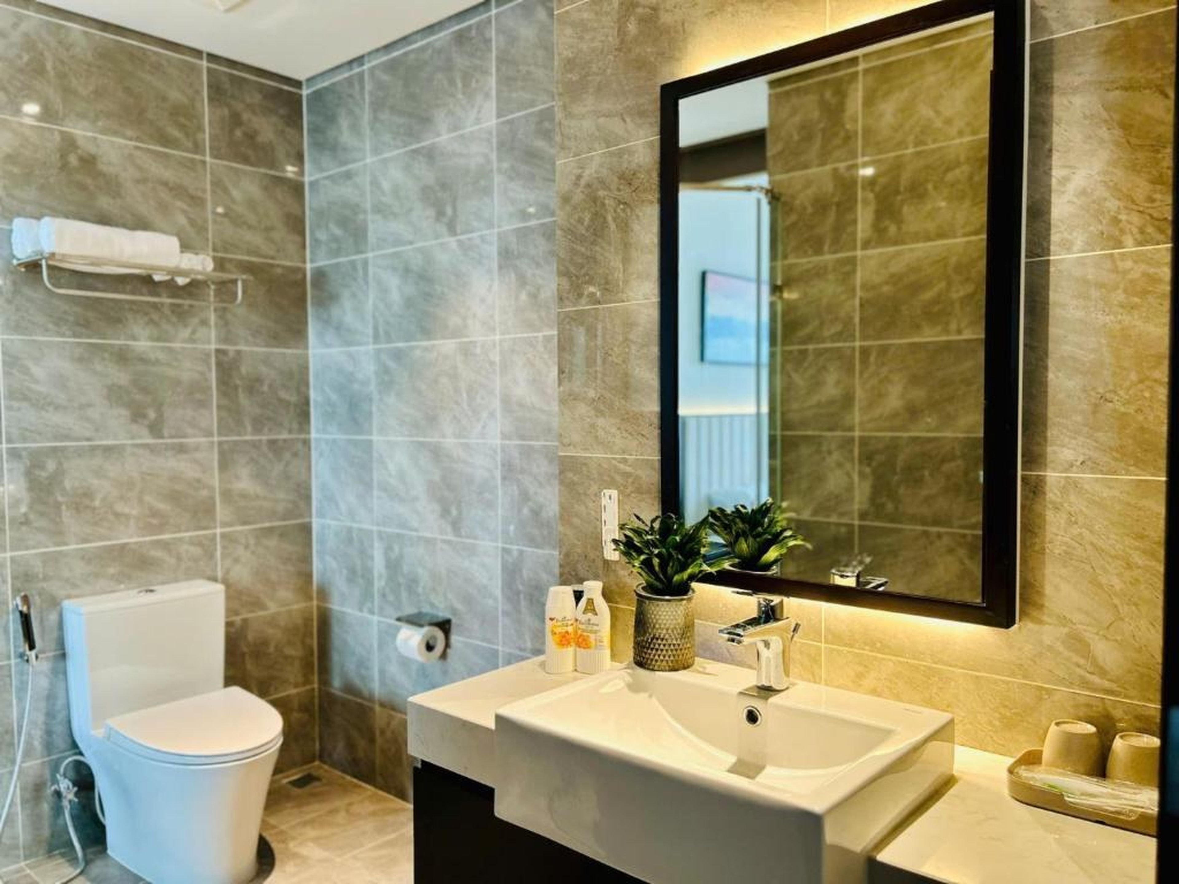 Cactos Inn Apartment Sapphire Hạ Long - Hình 17