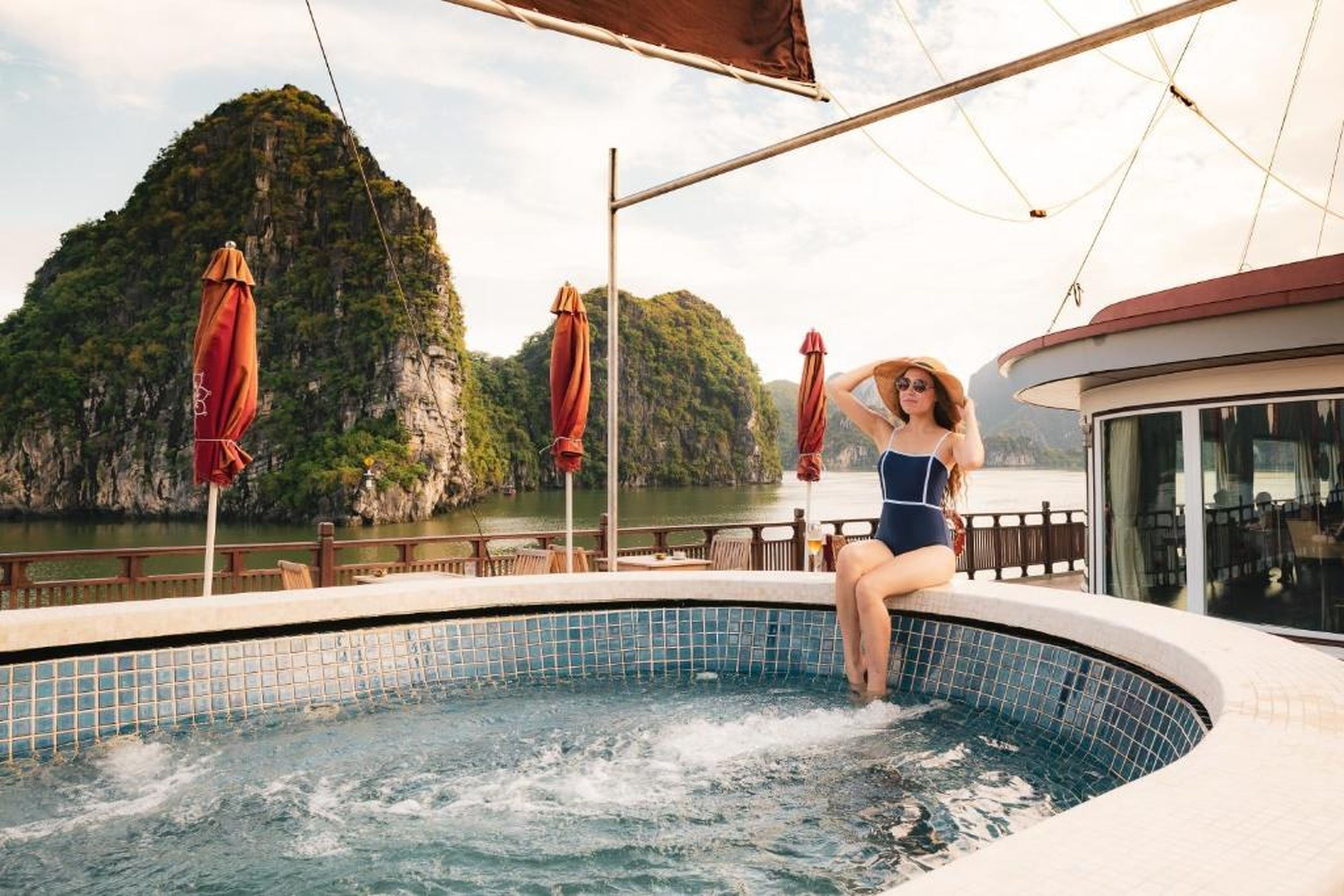 Heritage Line Ginger Cruise - Halong Bay & Lan Ha Bay - Hình 47