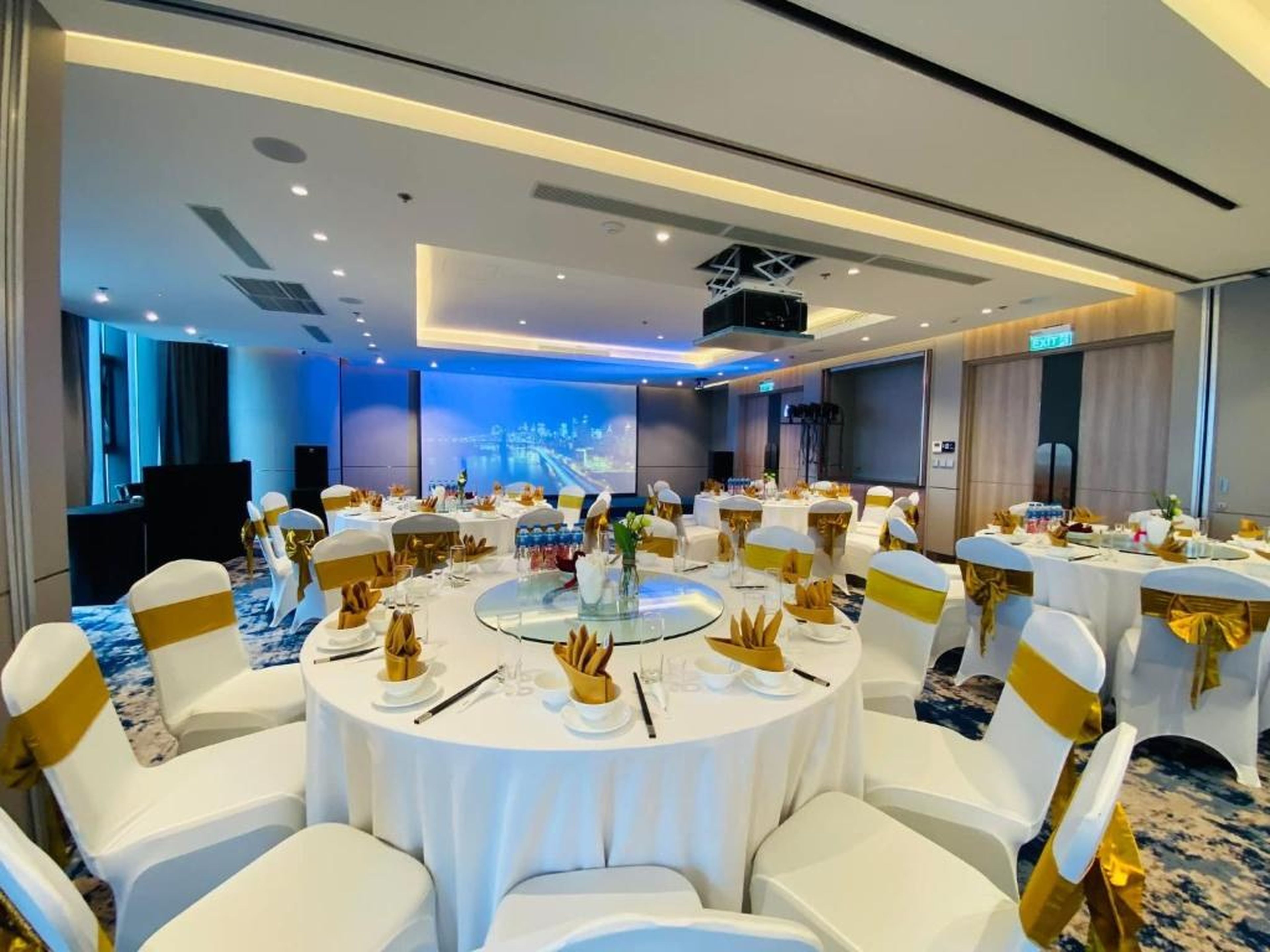 Căn hộ 2PN view biển Alacarte Hạ Long, bể bơi vô cực - Hình 7