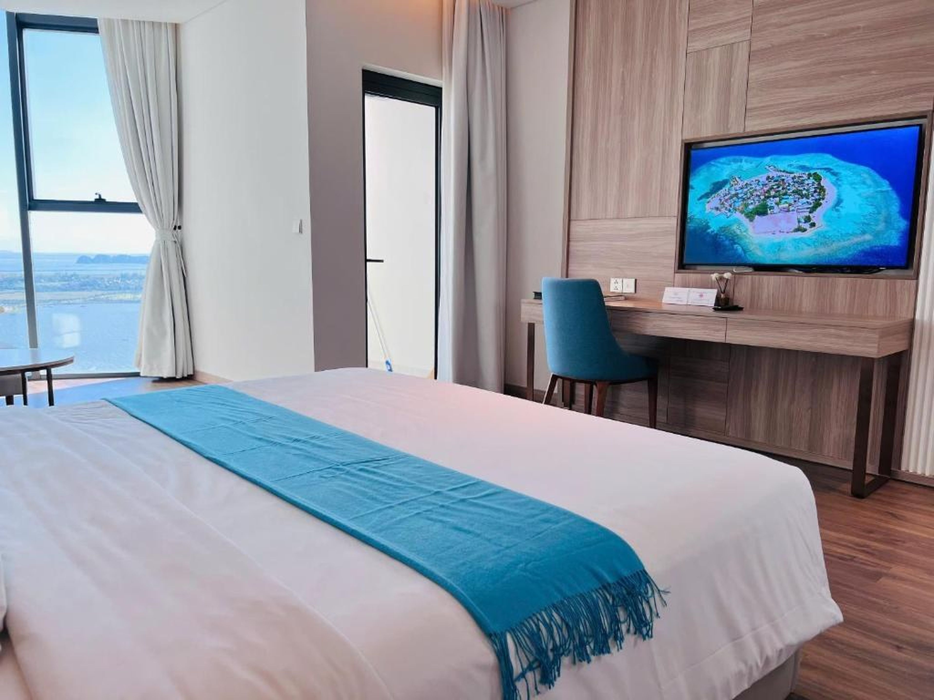 A La Carte Ha Long Apartments by Kevin & Anna - Hình 32