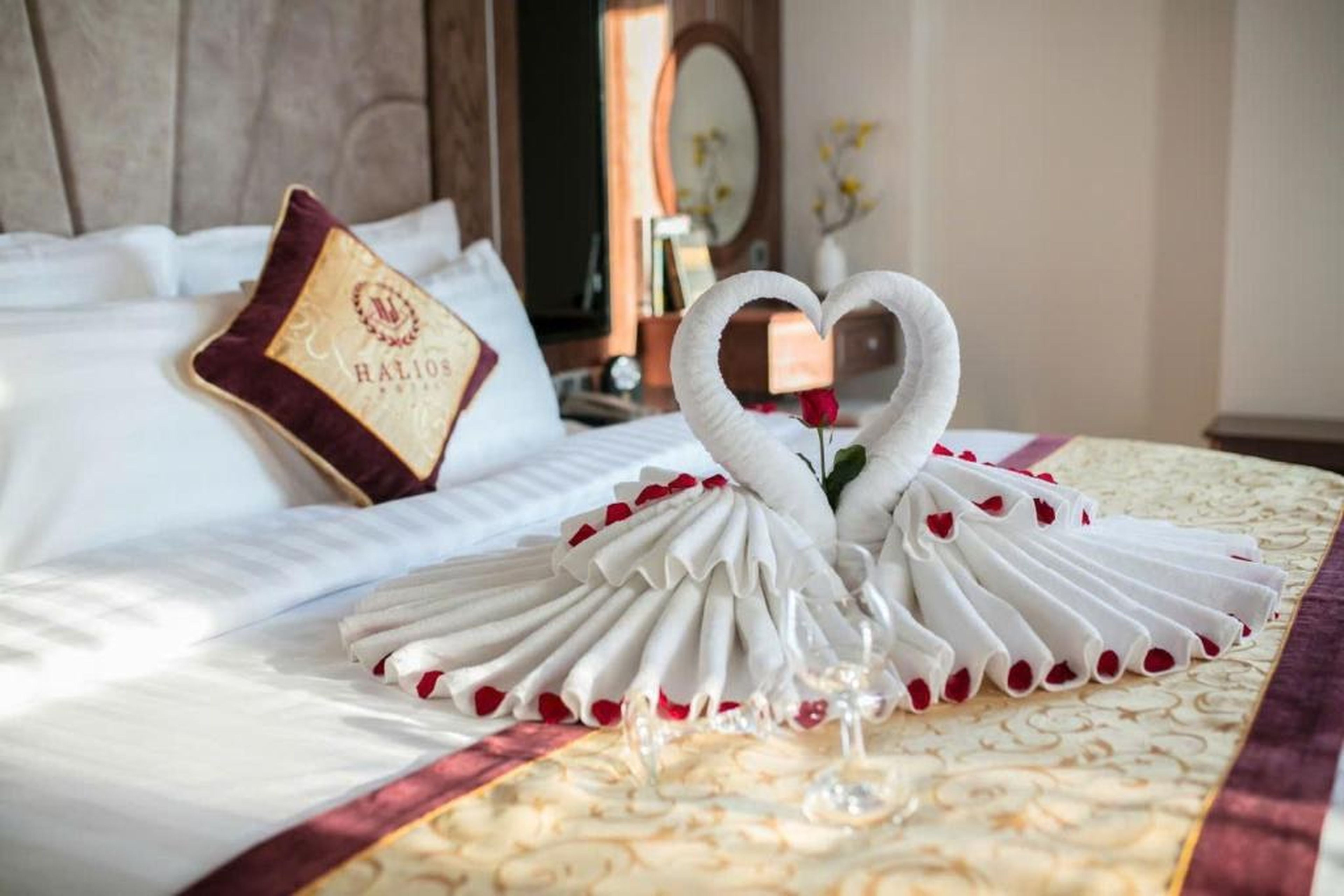 Halios Hotel Halong - Hình 22