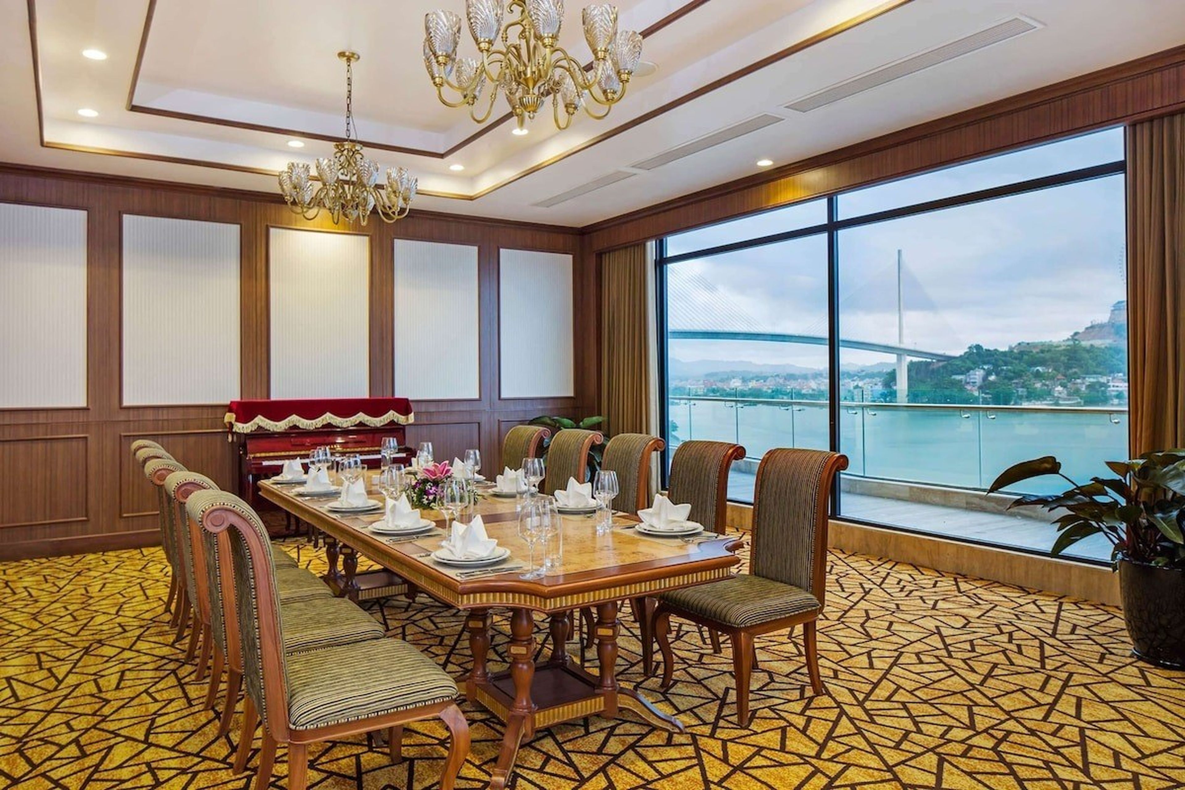 Top 8 khách sạn – khu resort Hạ Long cao cấp ở Bãi Cháy cho kỳ nghỉ bên vịnh thiên đường - Hình 26