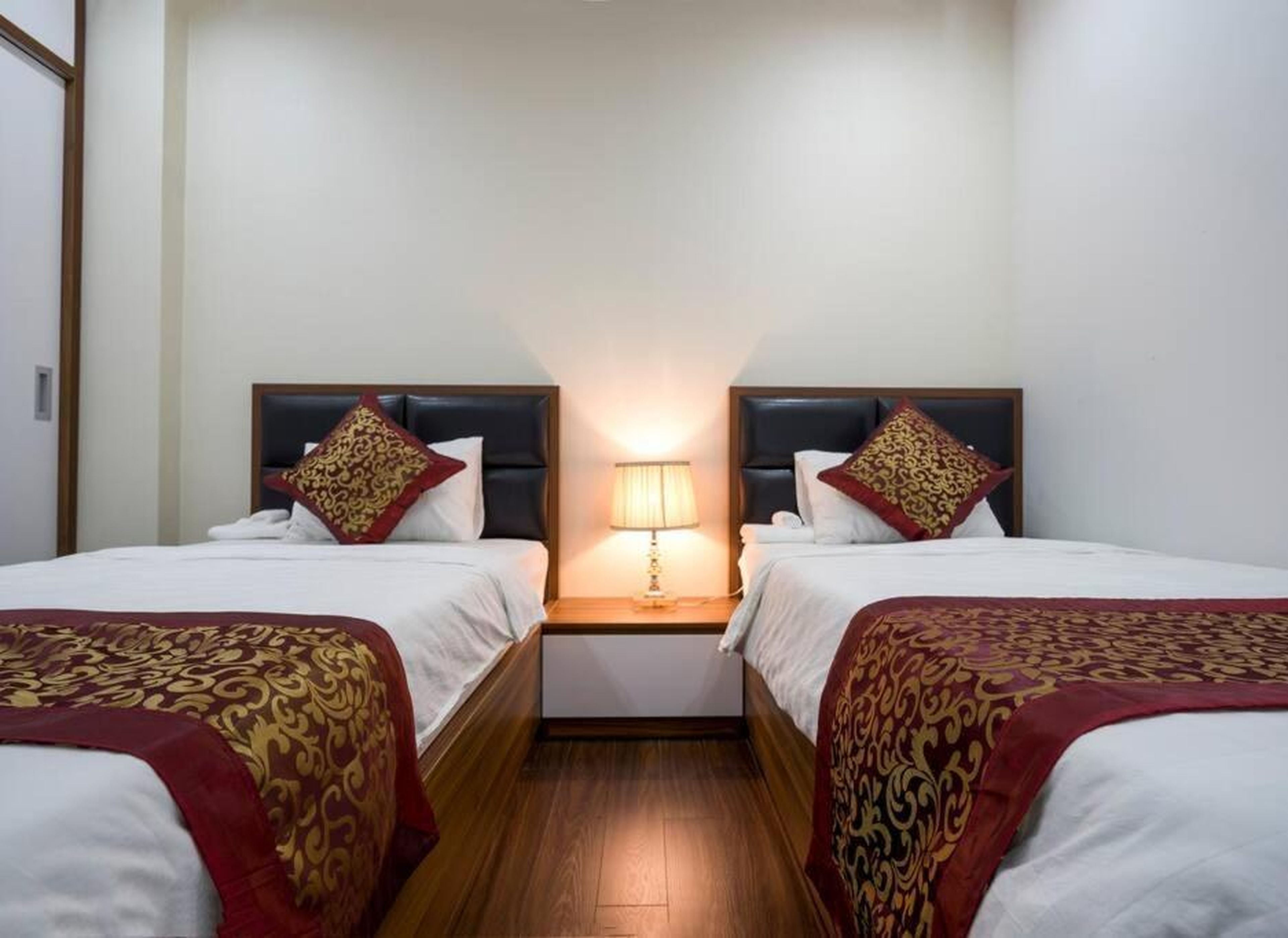 *Ha Long Homestay @ Sunrise Apartment- 4 BR - Hình 7