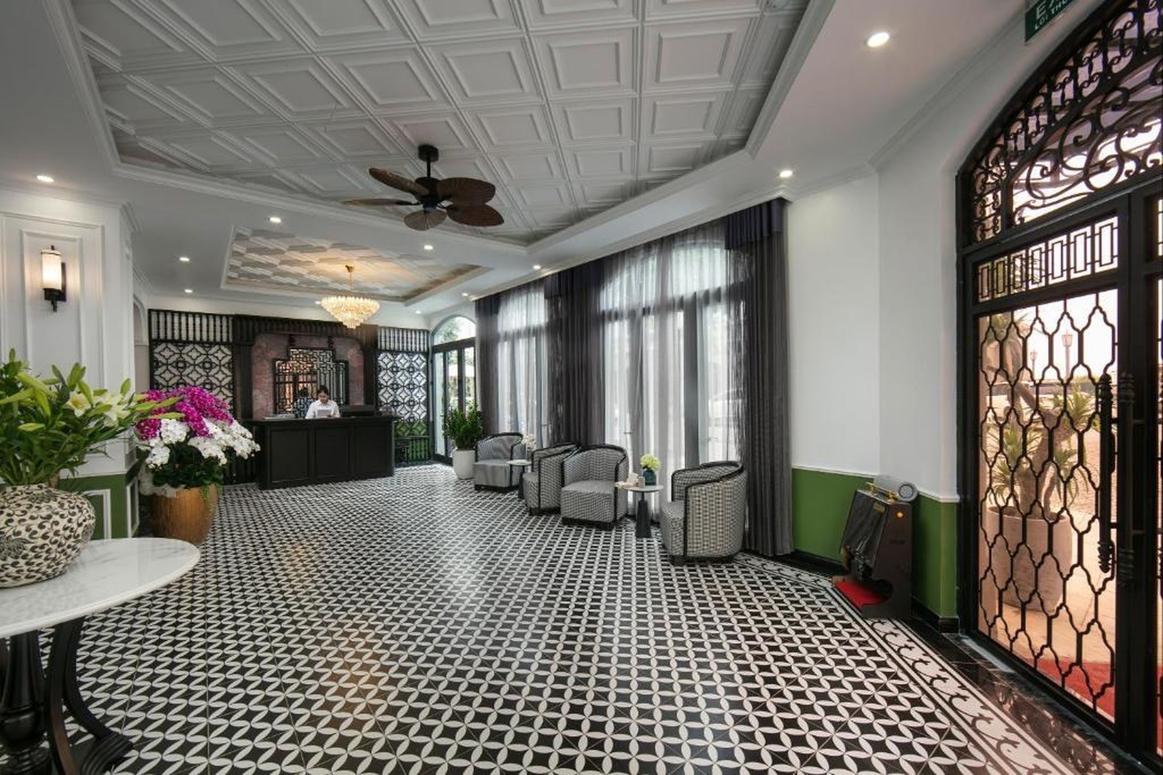 Elegant Boutique Hotel Ha Long - Hình 39