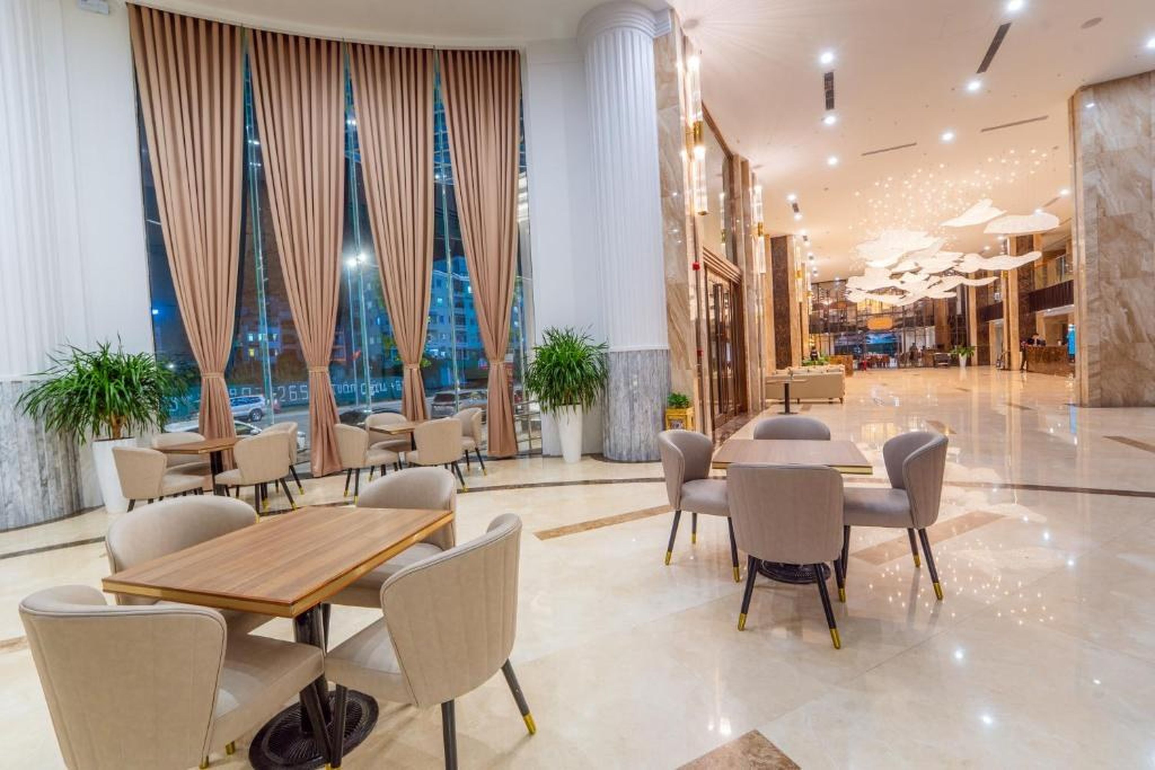 Paddington Hotel Halong Bayview - Hình 37