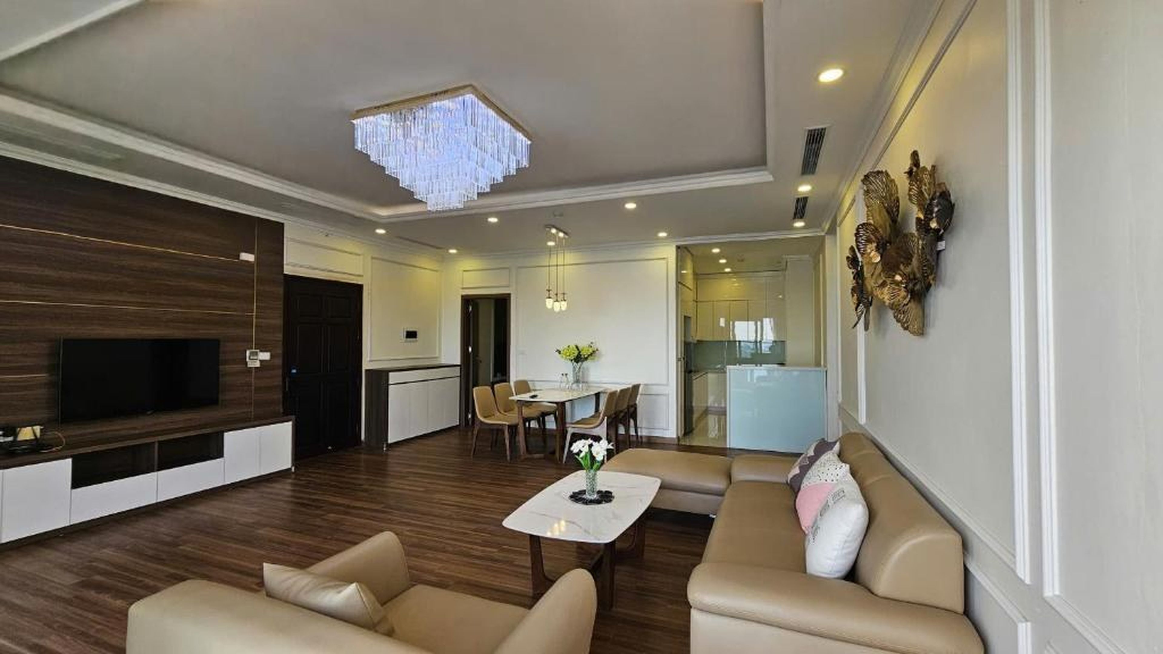 Newlife Tower- by Greenbay Premium homestay Hạ Long Bay - Hình 23