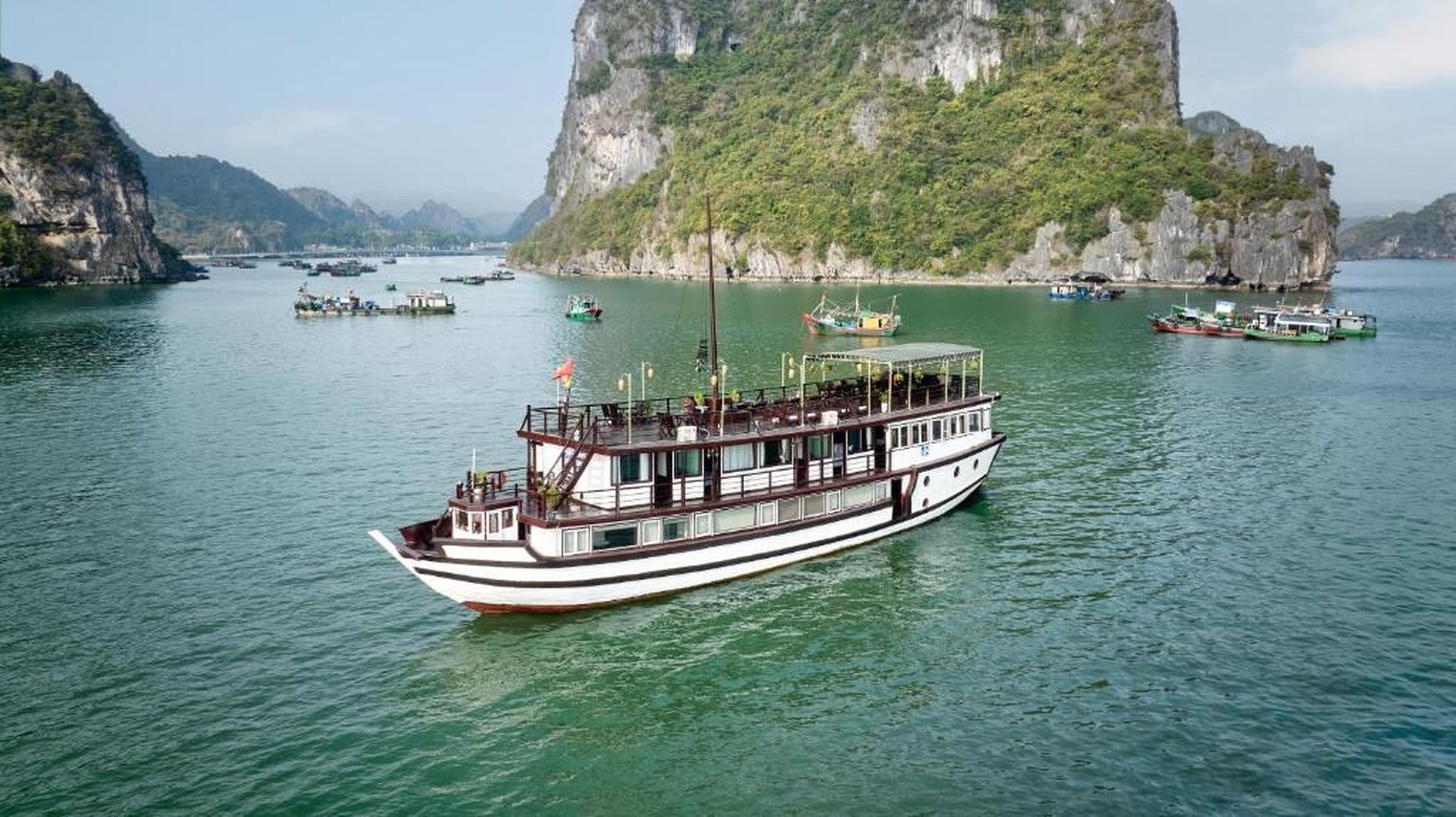 Garden Legend Cruise - Hình 3