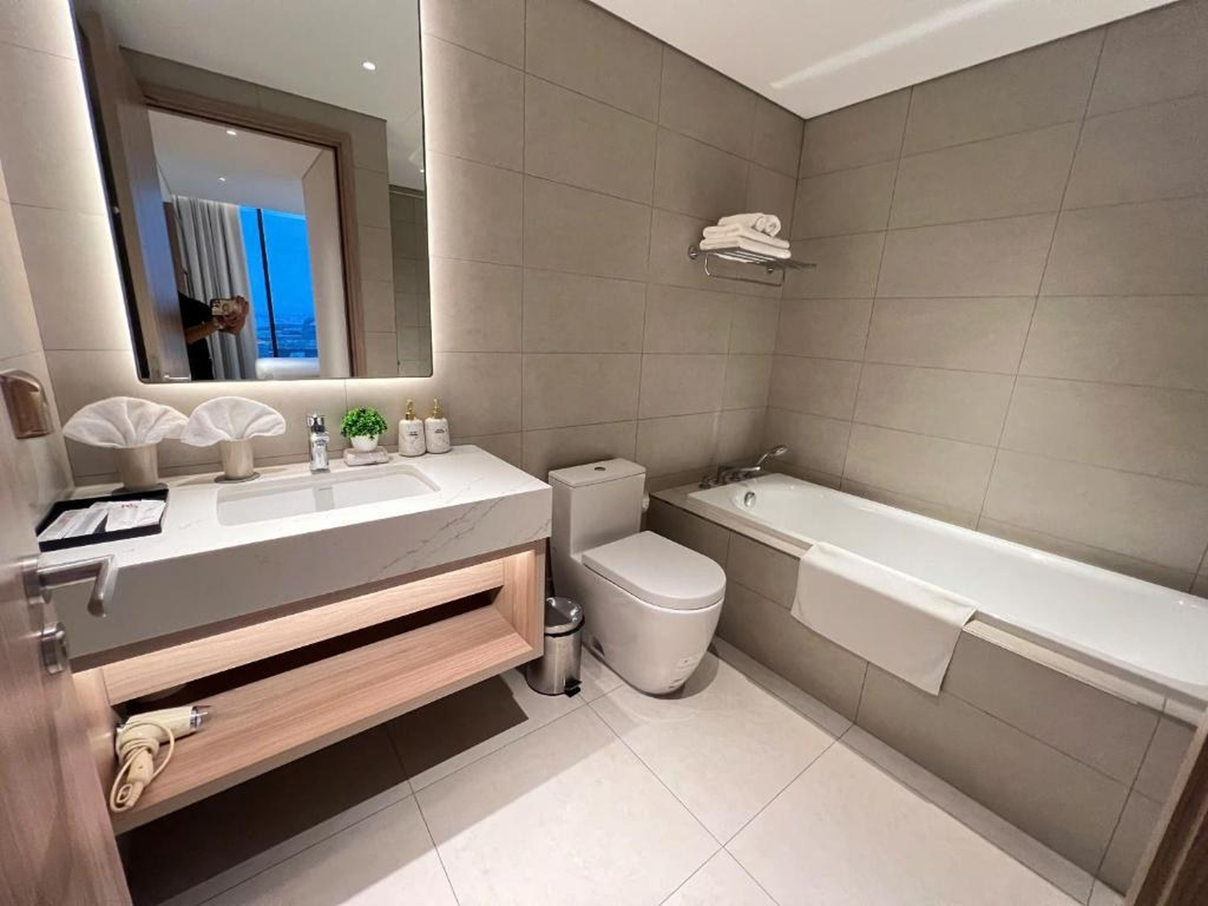Elegant Apartment Alacarte Hạ Long - Hình 4