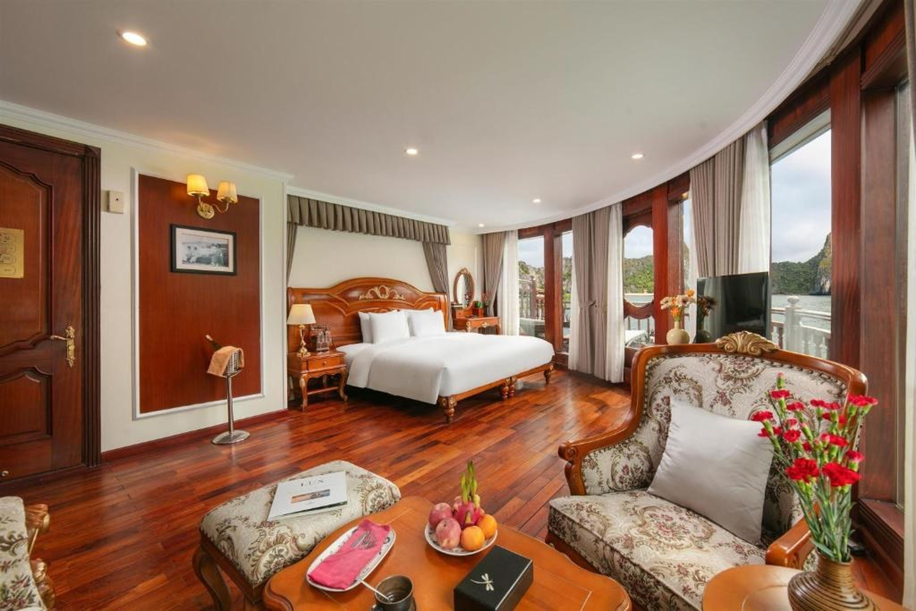 Emperor Cruises Legacy Ha Long - Hình 8