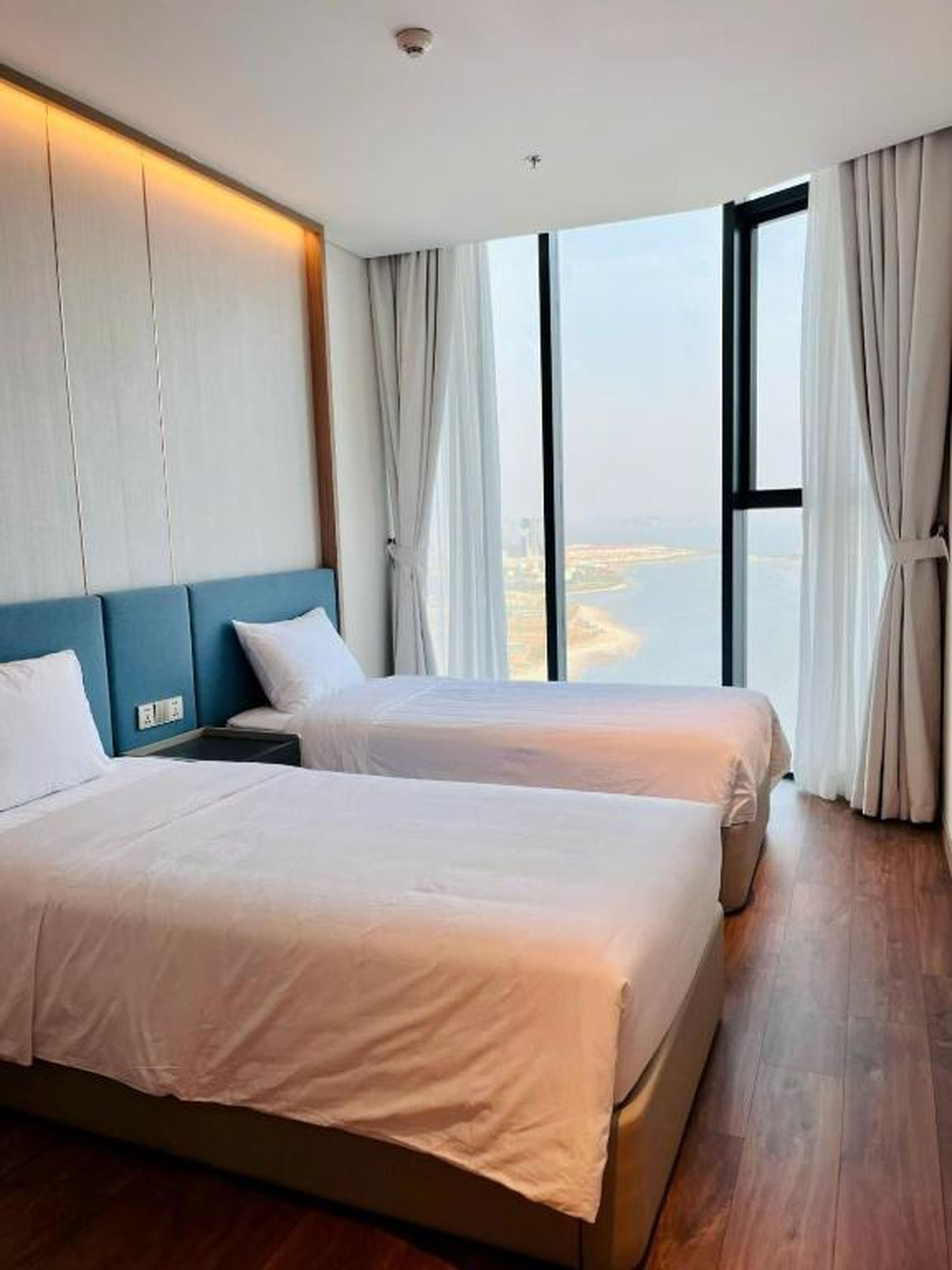 A La Carte Ha Long Paradise Bay - Hình 17
