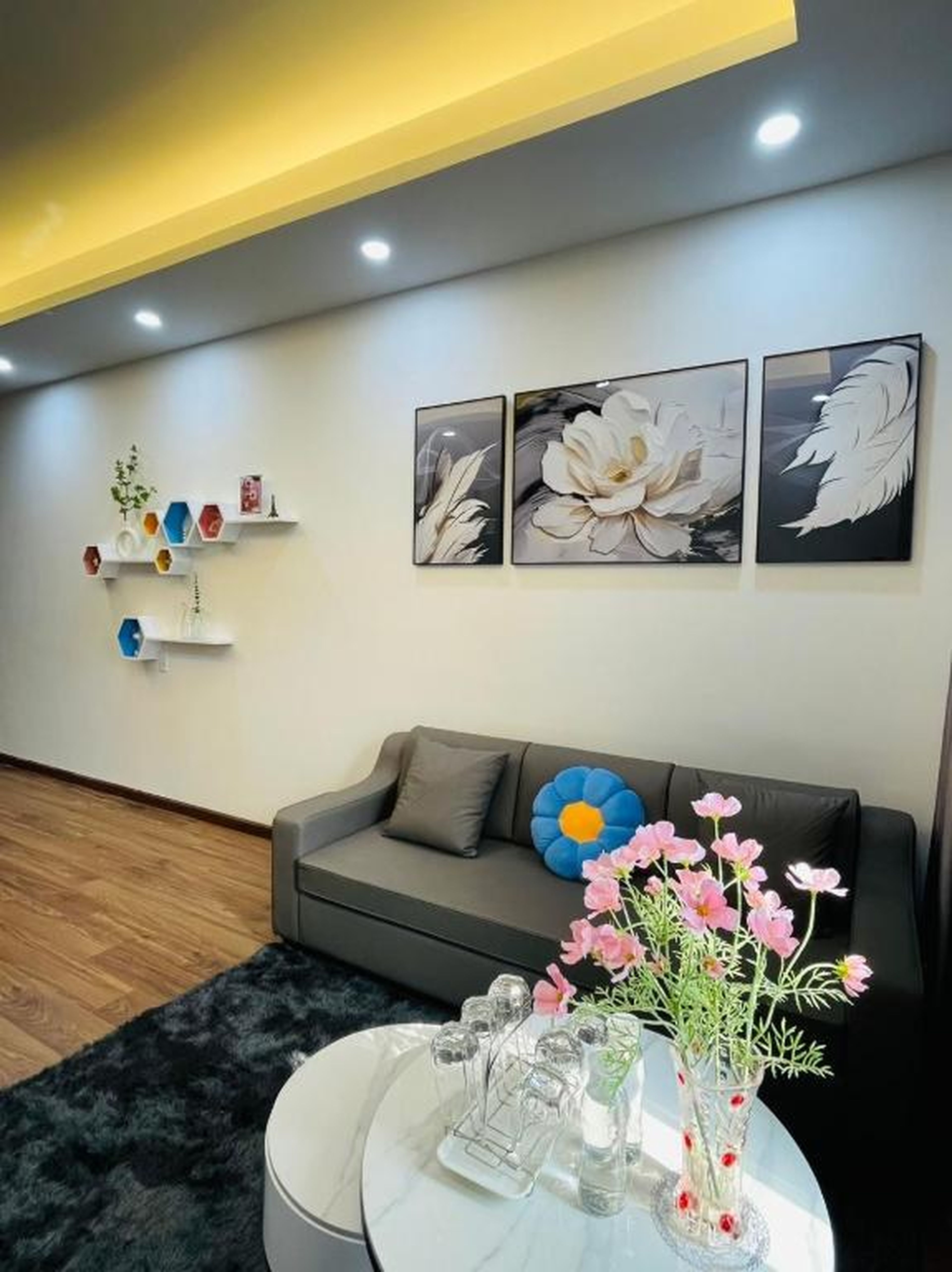 Homestay Phuong Thao Luxcity Cam Pha - Hình 10