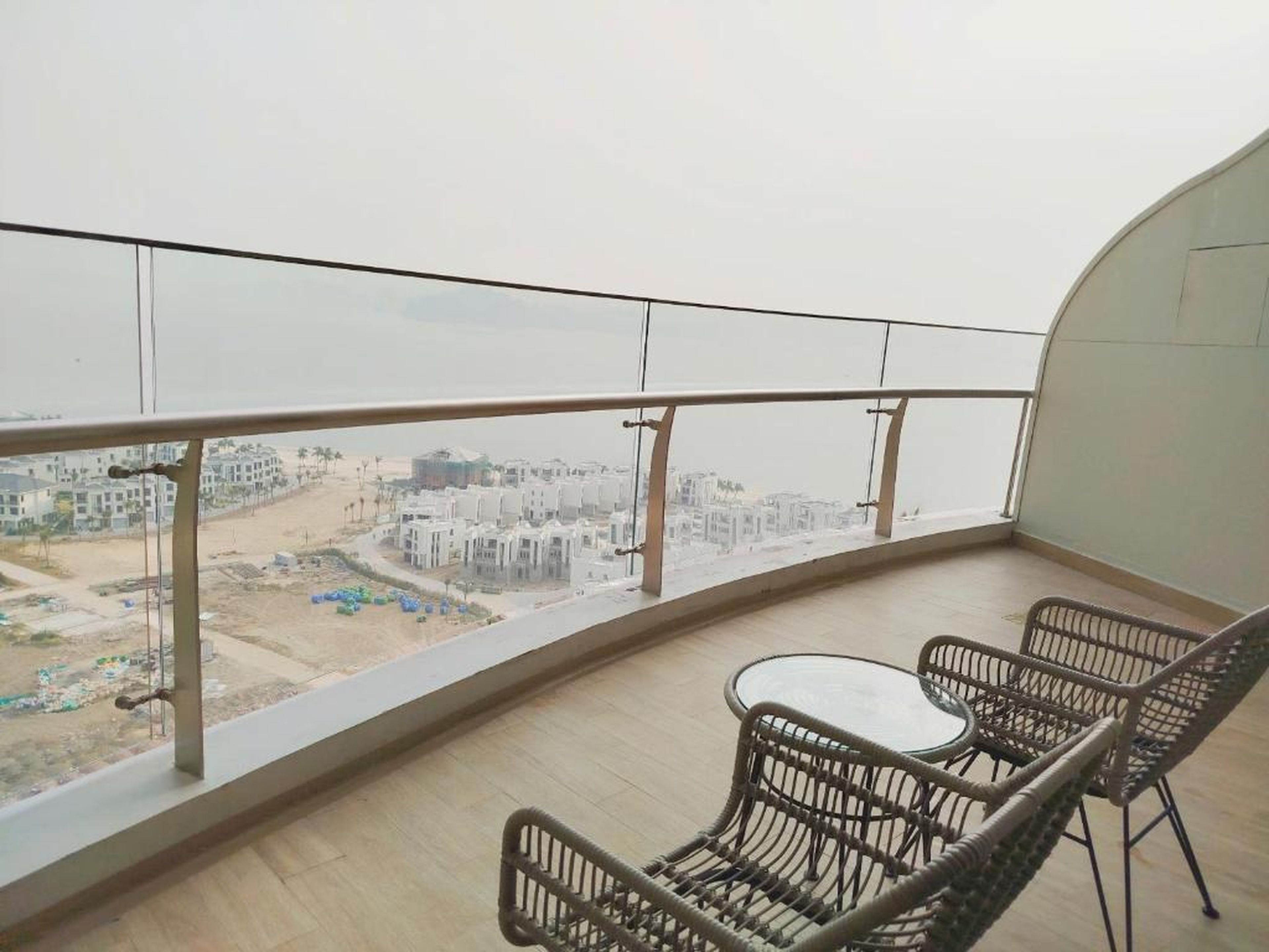 CĂN HỘ 5 SAO CAO CẤP Citadines view biển - Hình 3