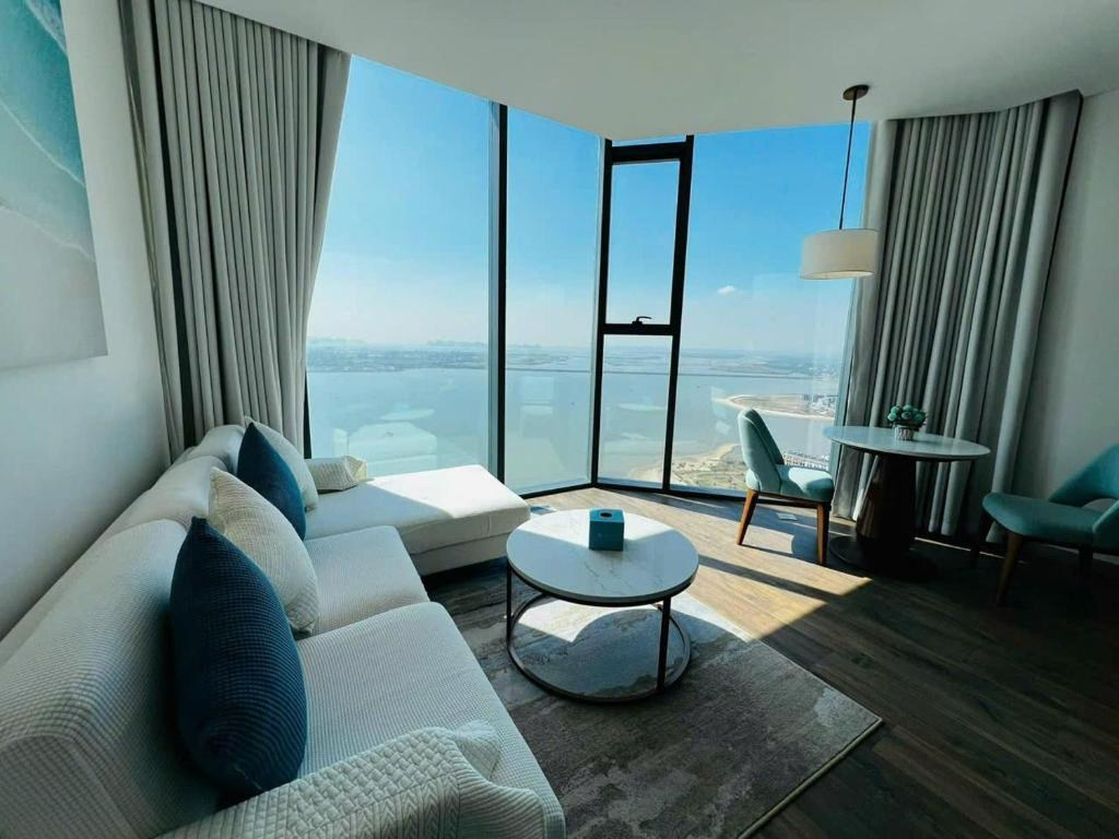 A La Carte Ha Long Bay - Sea View Apartment - Hình 15