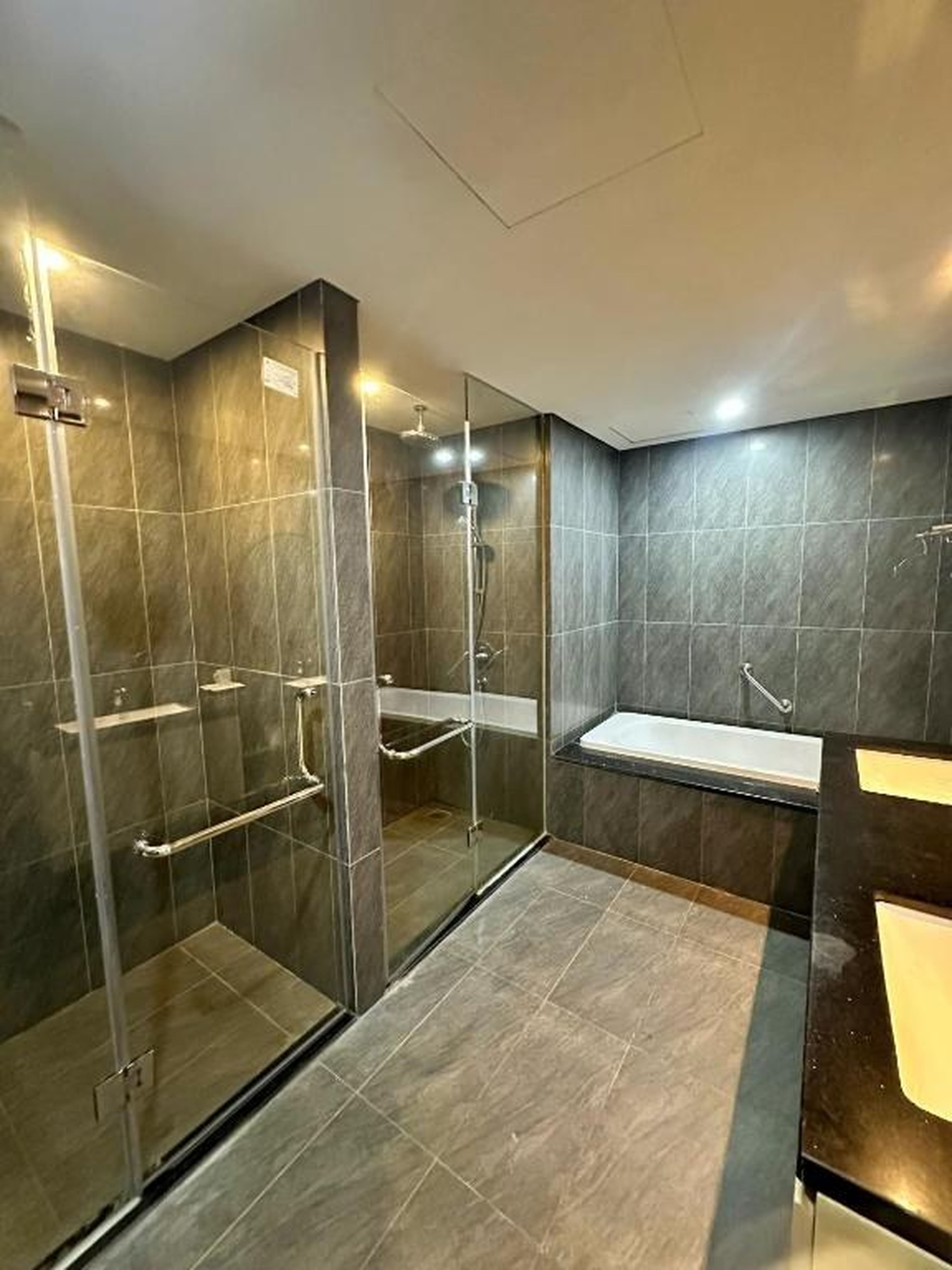Terra Bay Homestay - Hình 24