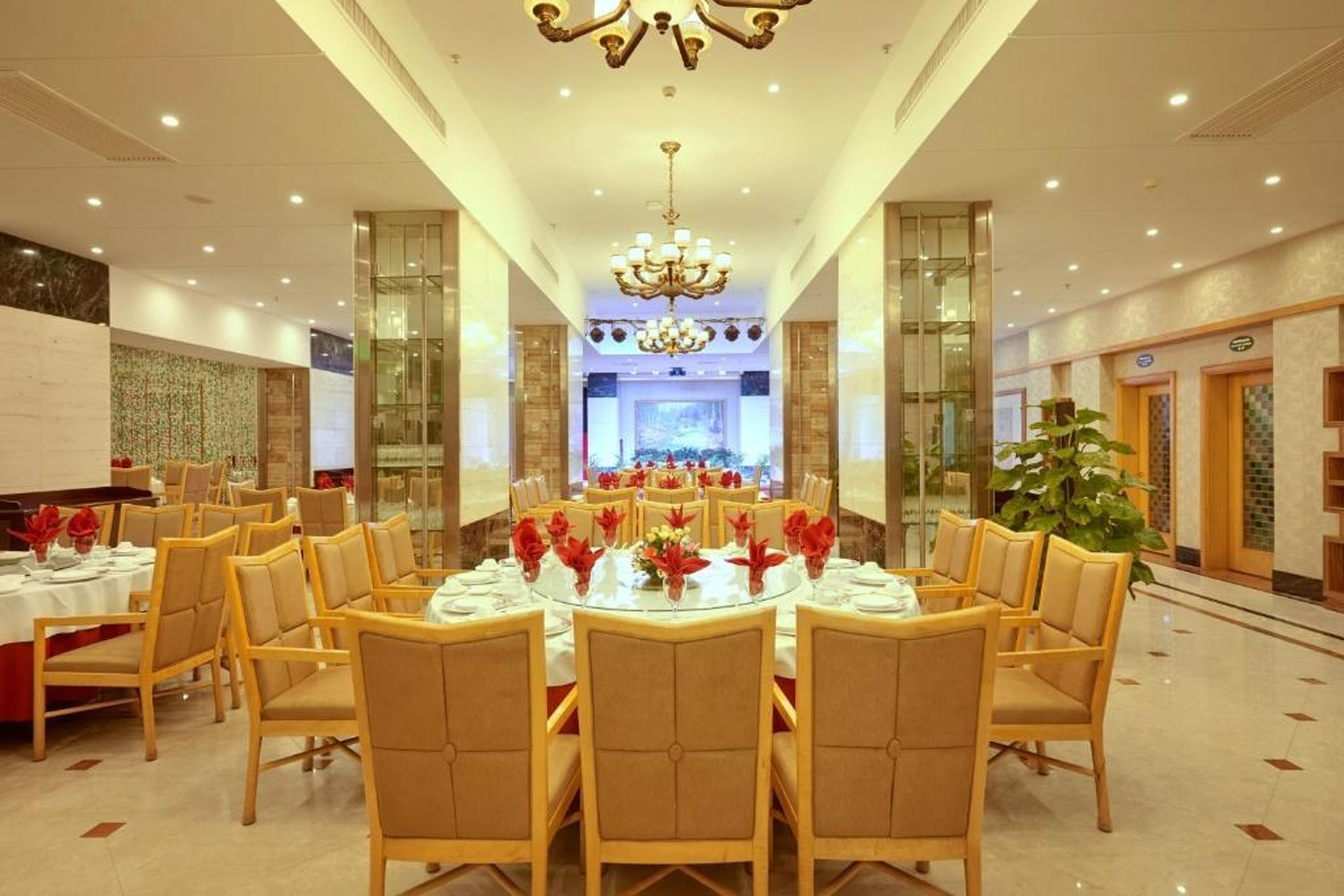 Khách sạn Quốc tế Lợi Lai - Li Lai International Hotel - Hình 42