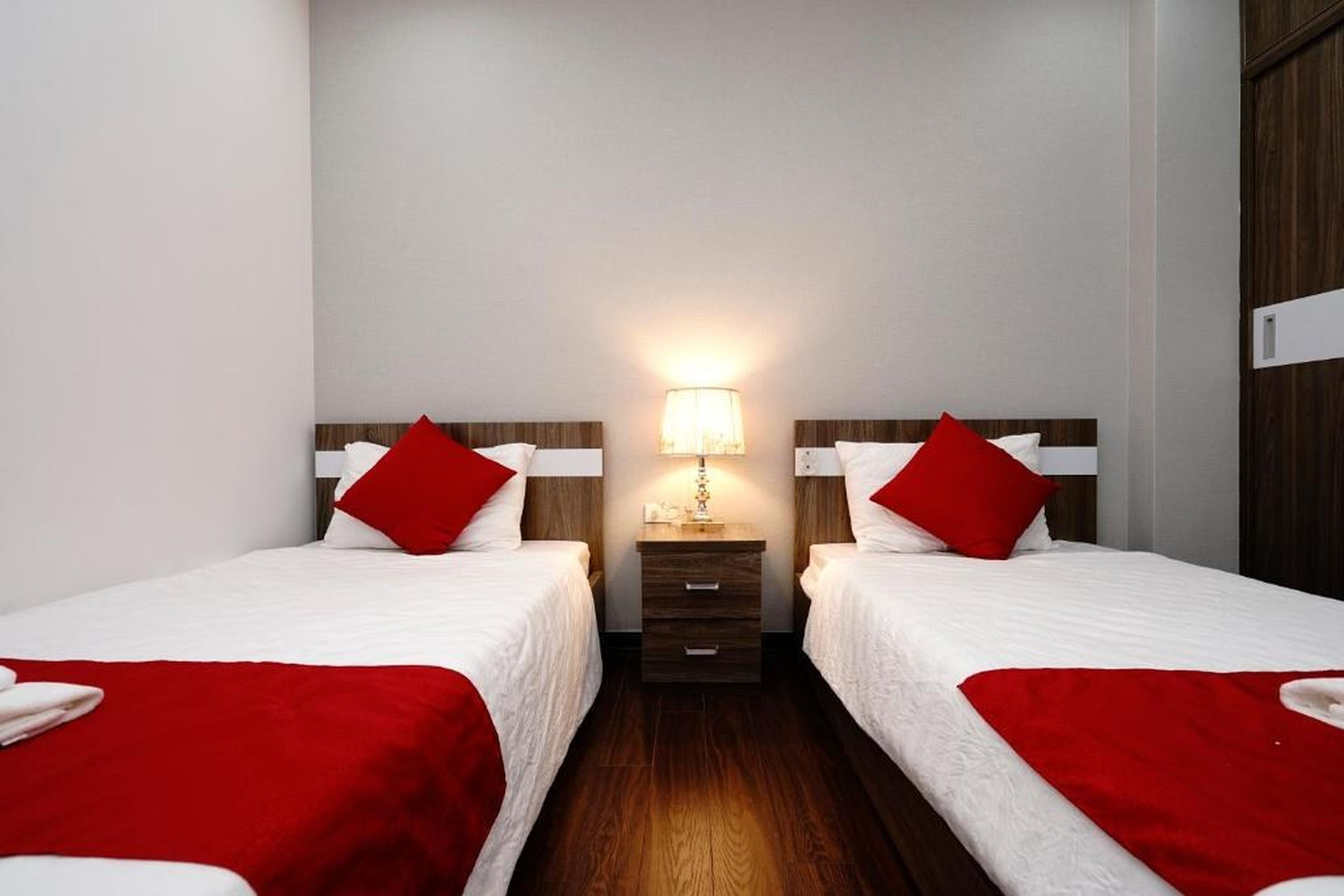 *Ha Long Homestay @ Sunrise Apartment - 2 BR - Hình 23