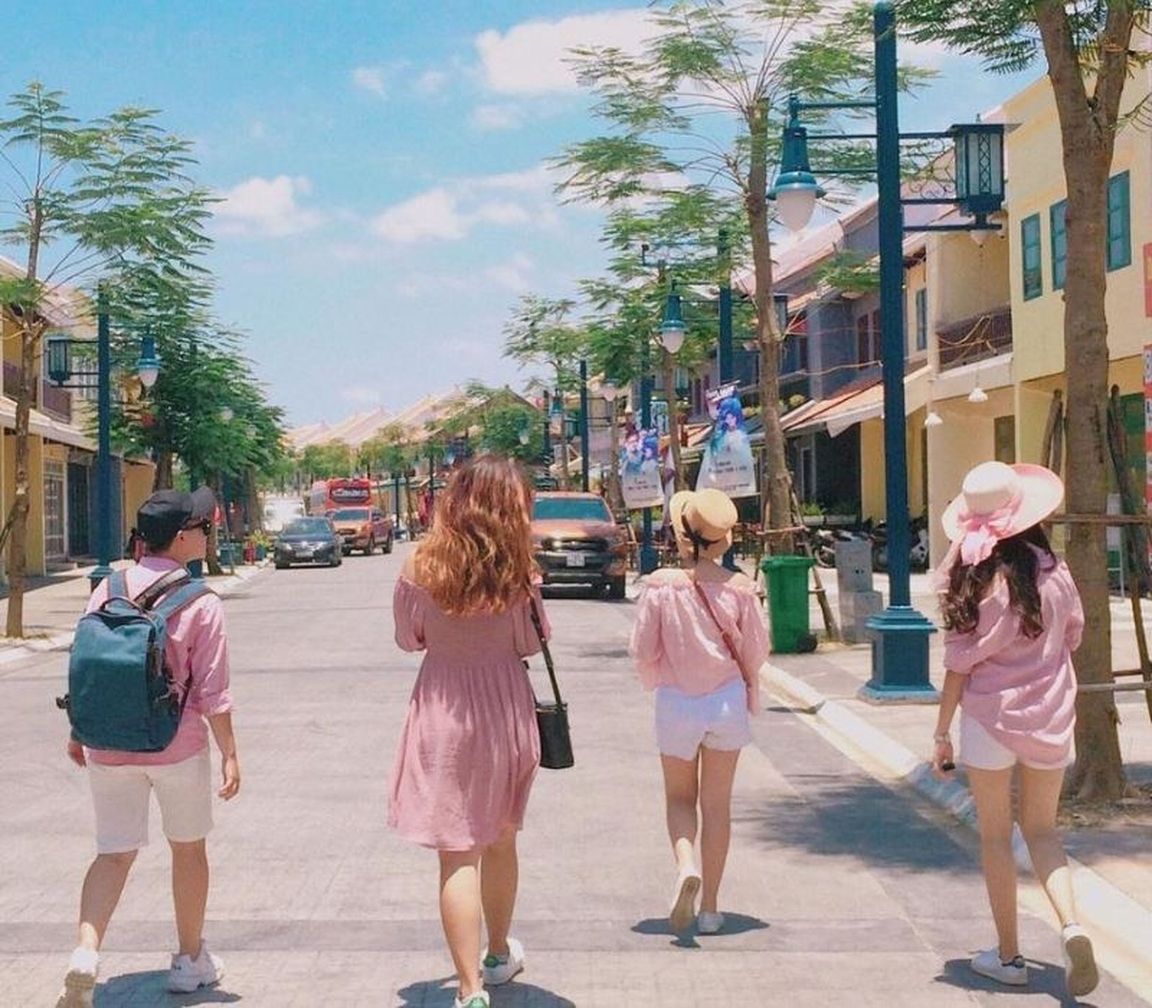 Khám phá nét đẹp hoài niệm tại phố cổ Bãi Cháy - Hình 6