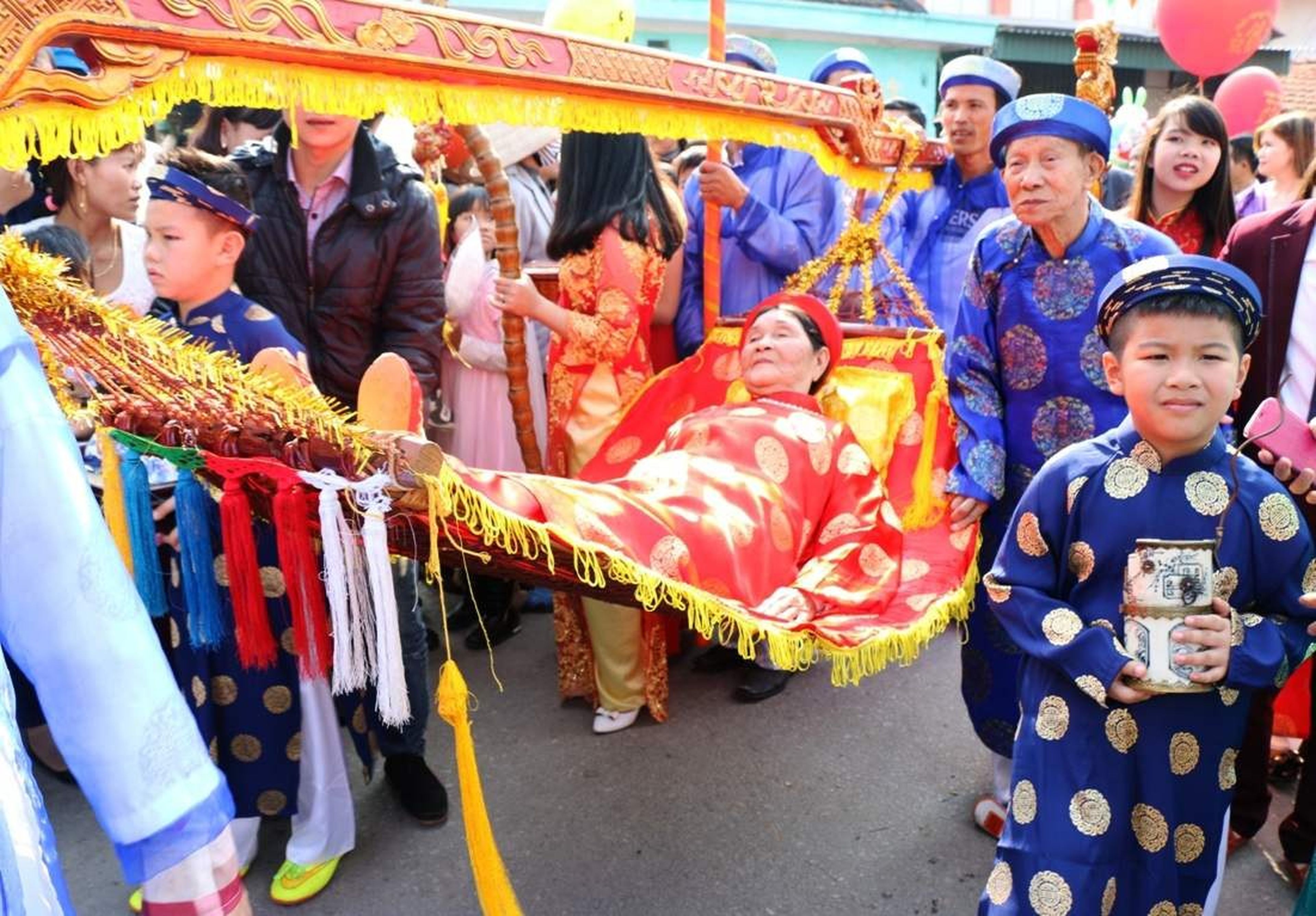 Lễ hội Tiên Công - Lễ hội rước người độc đáo ở Hà Nam, Quảng Ninh - Hình 2