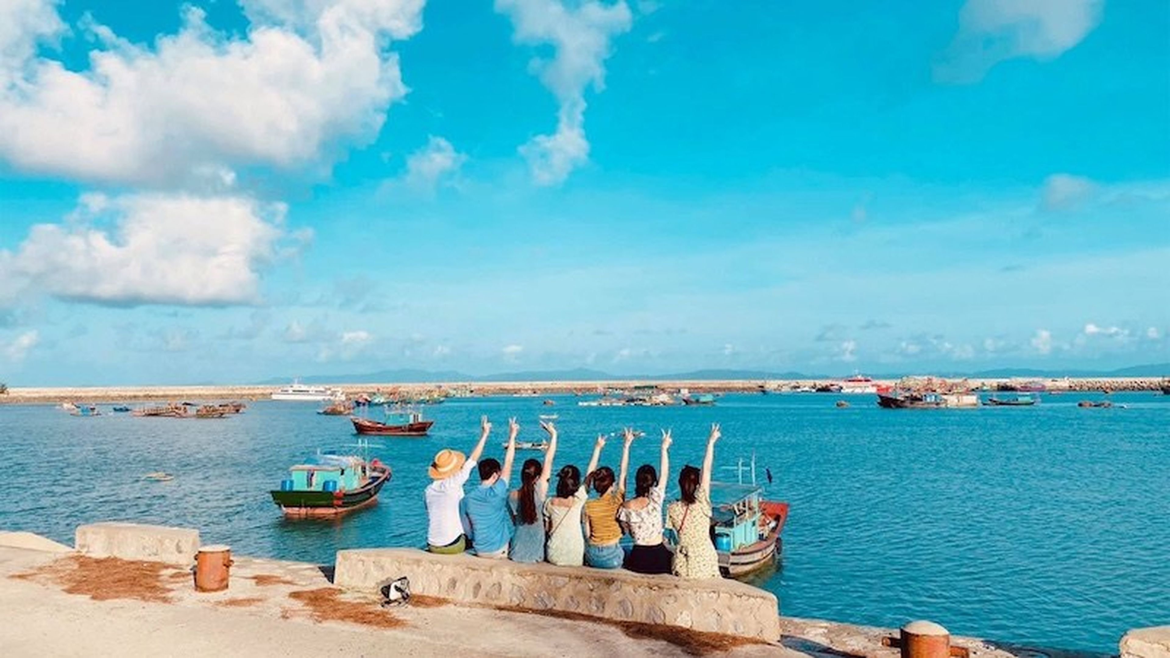 Chinh phục bãi tắm Vàn Chảy với kinh nghiệm từ A đến Z - Hình 1