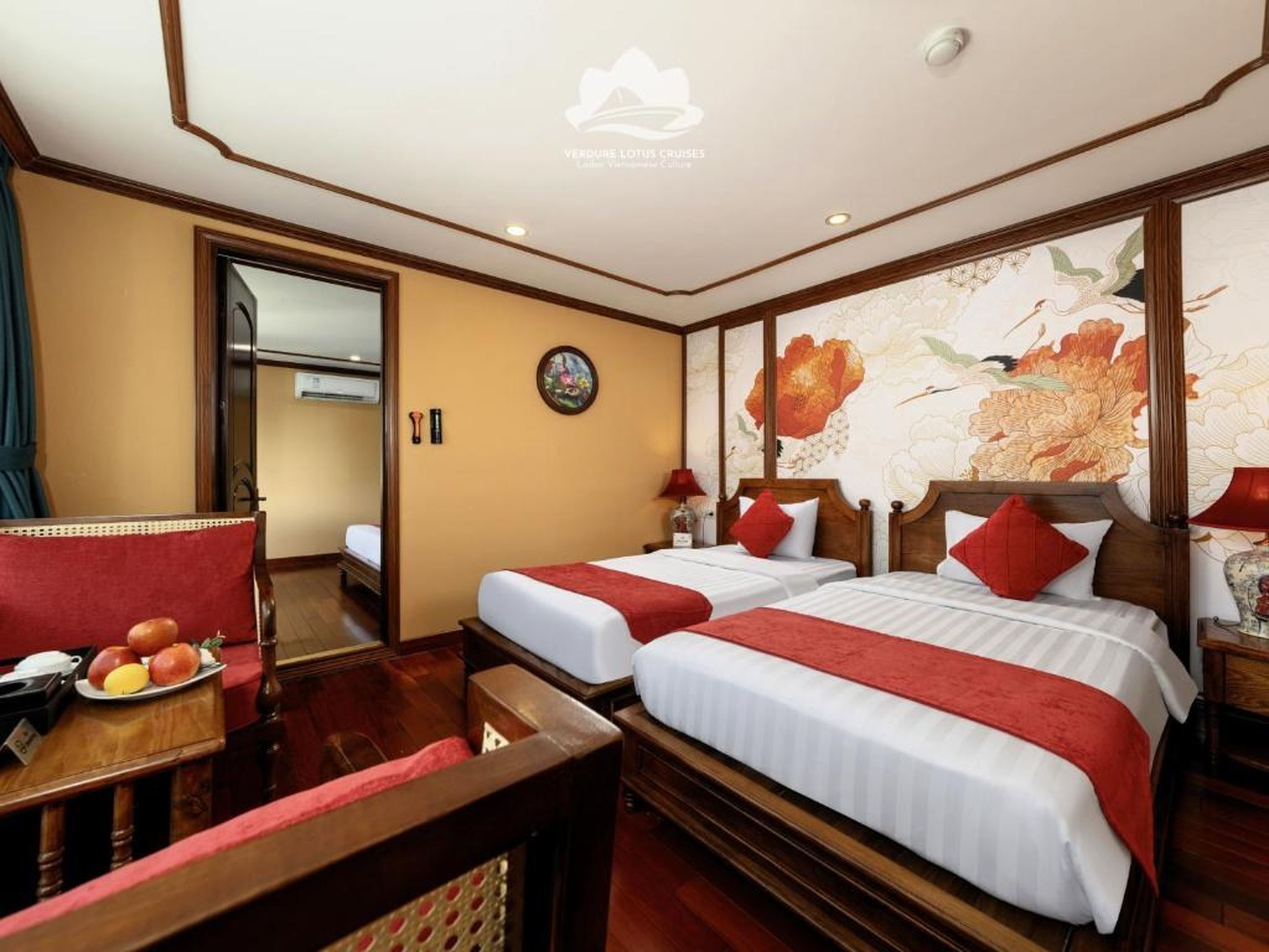 Verdure Lotus Grandeur Cruise on Ha Long Bay - Hình 9