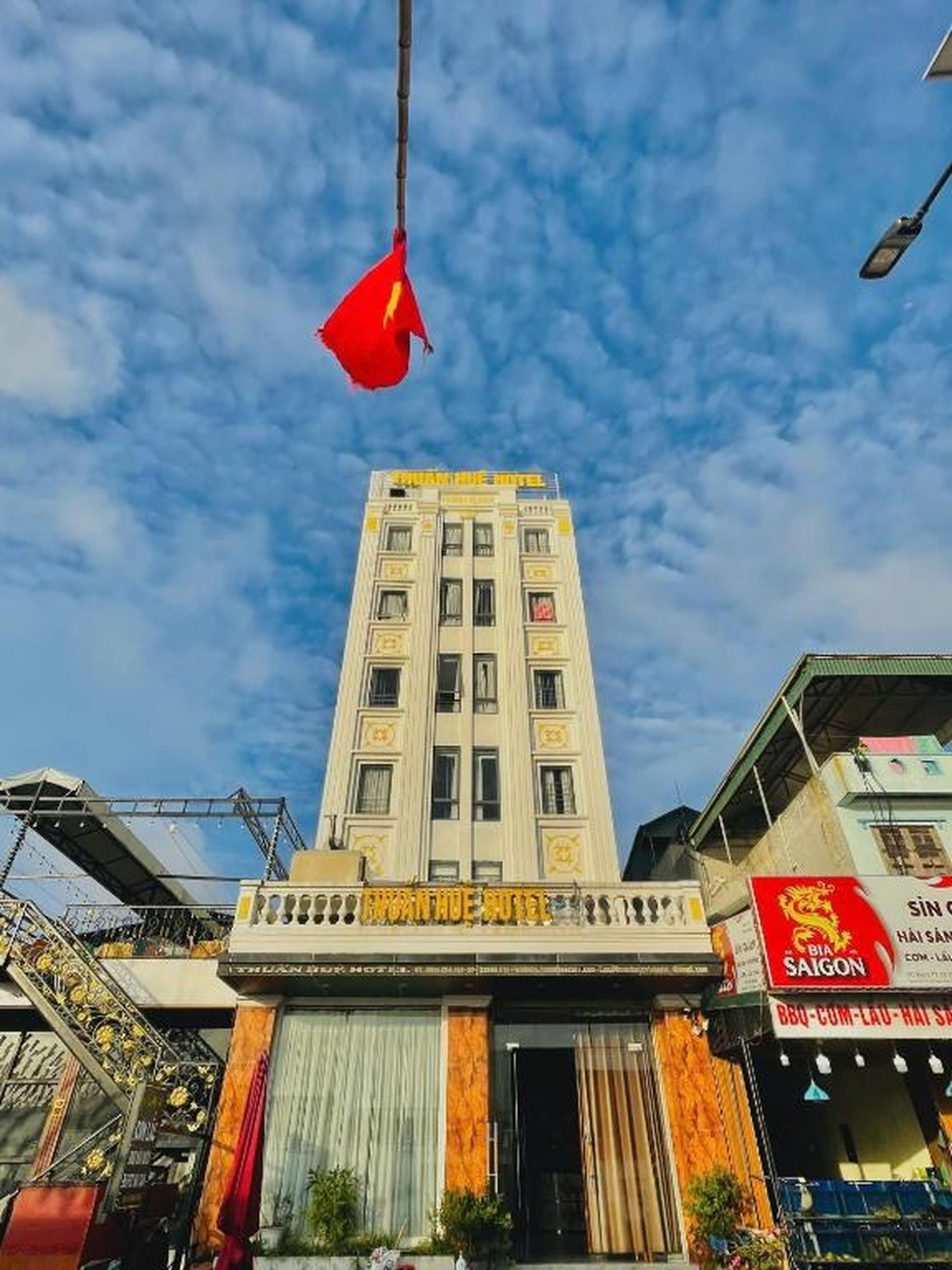 Khách sạn Thuấn Huệ - Hình 16