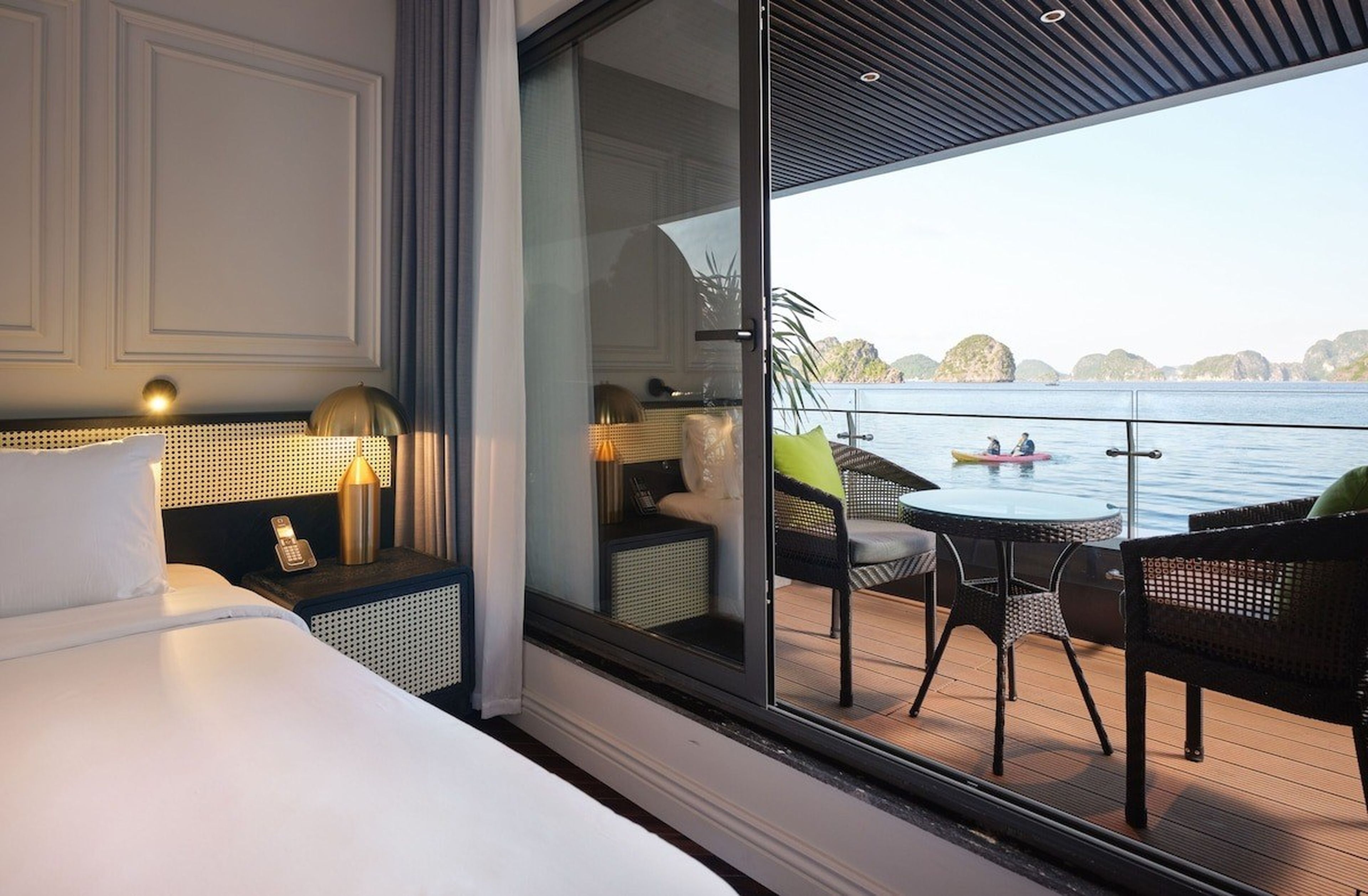 Ngao du vịnh Lan Hạ cùng du thuyền cao cấp 5 sao Elite of the Seas Lan Hạ - Hình 23