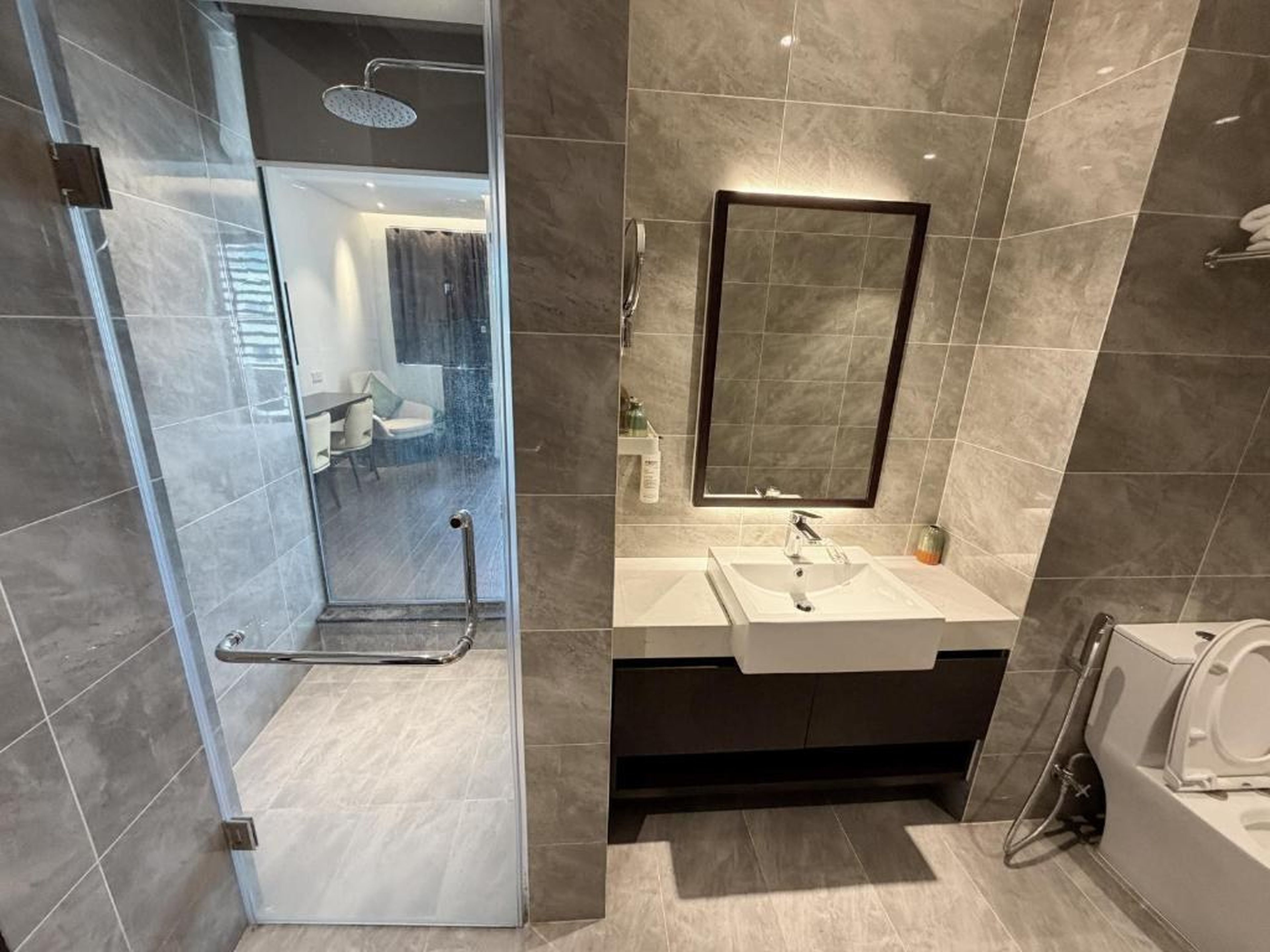 Homestay Sapphire S2 Ha Long - Sea View - Hình 30