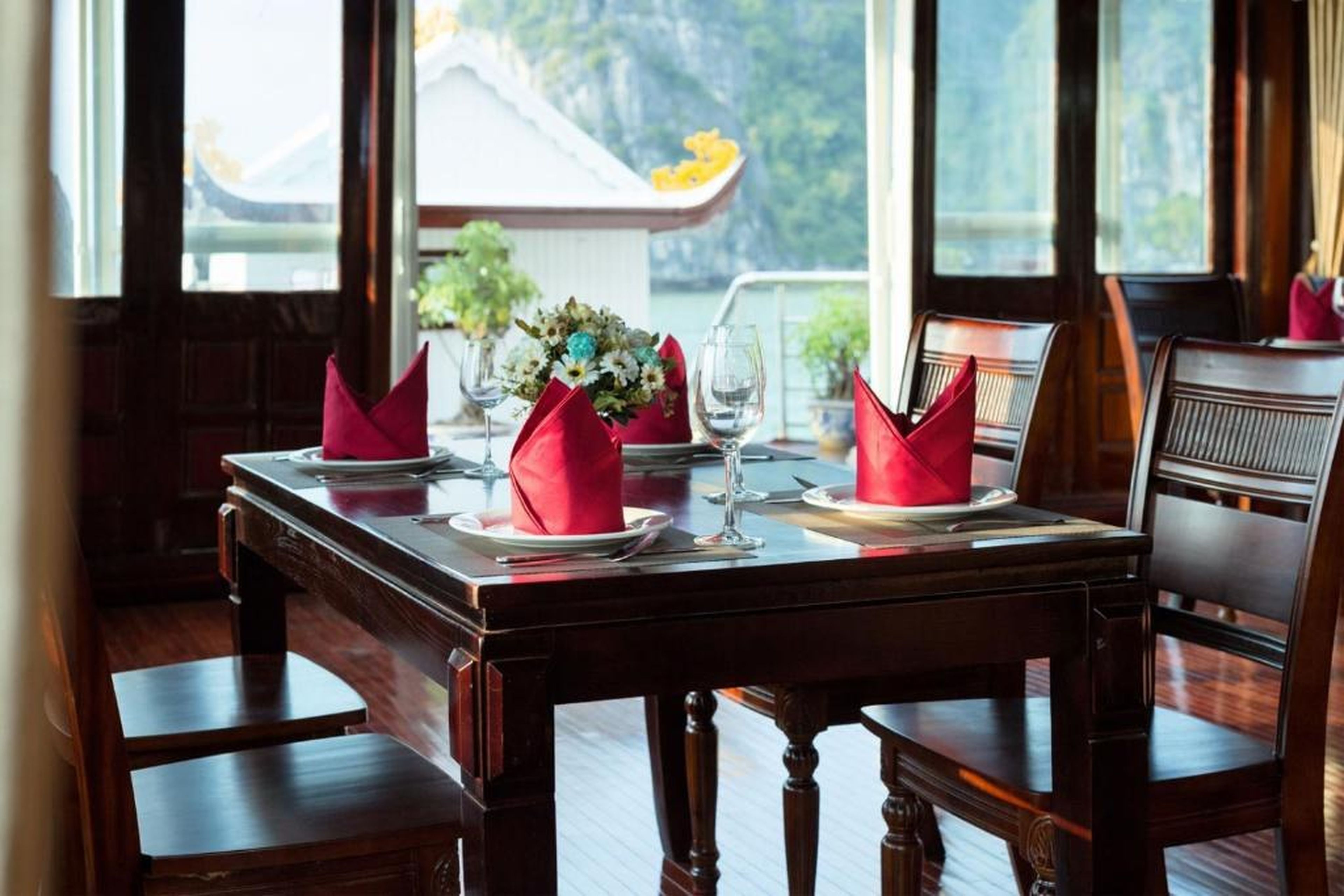 Cozy Bay Classic Cruise - Hình 26