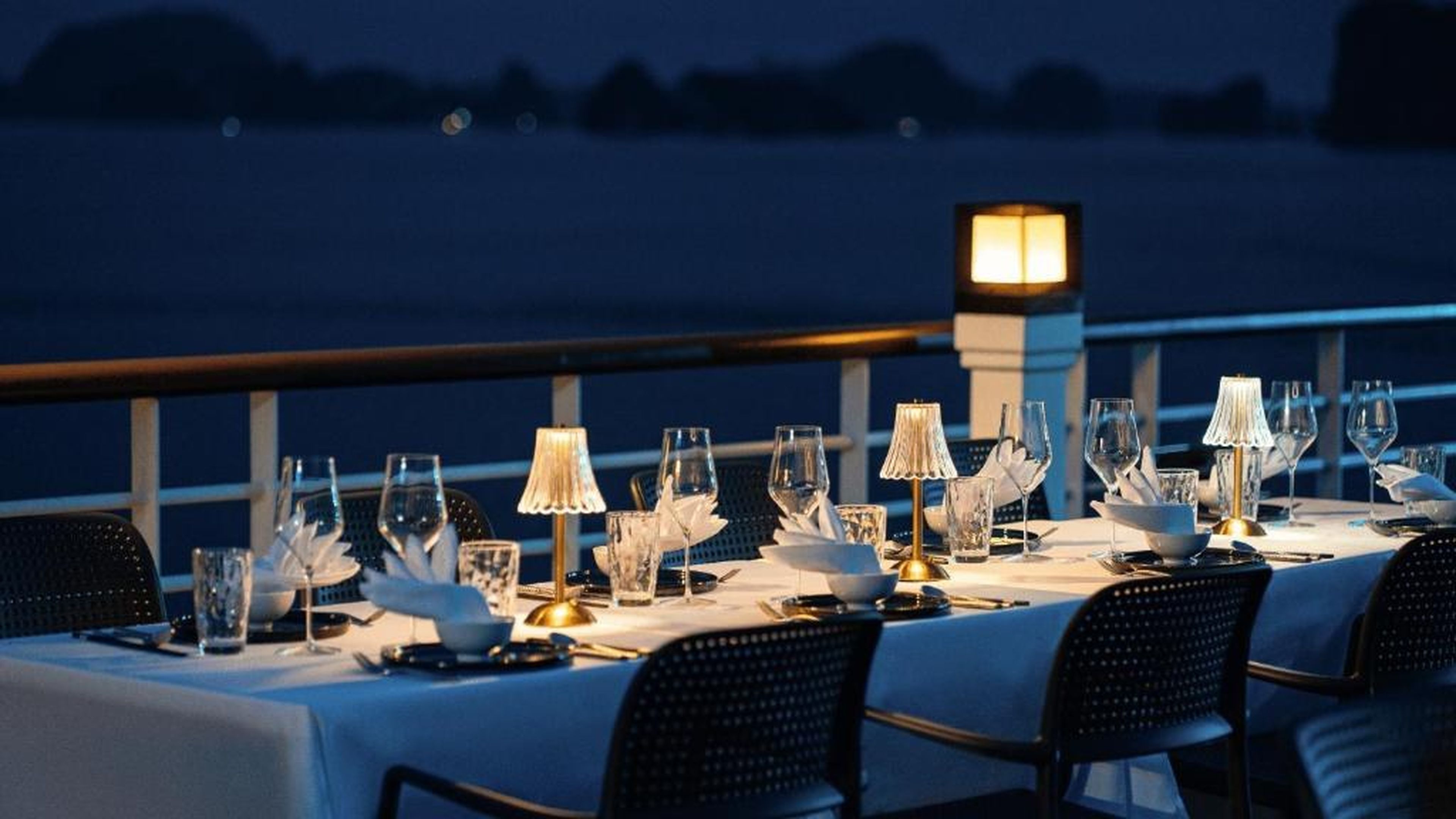 Ambassador Signature Cruise - Lan Ha Bay - Hình 33