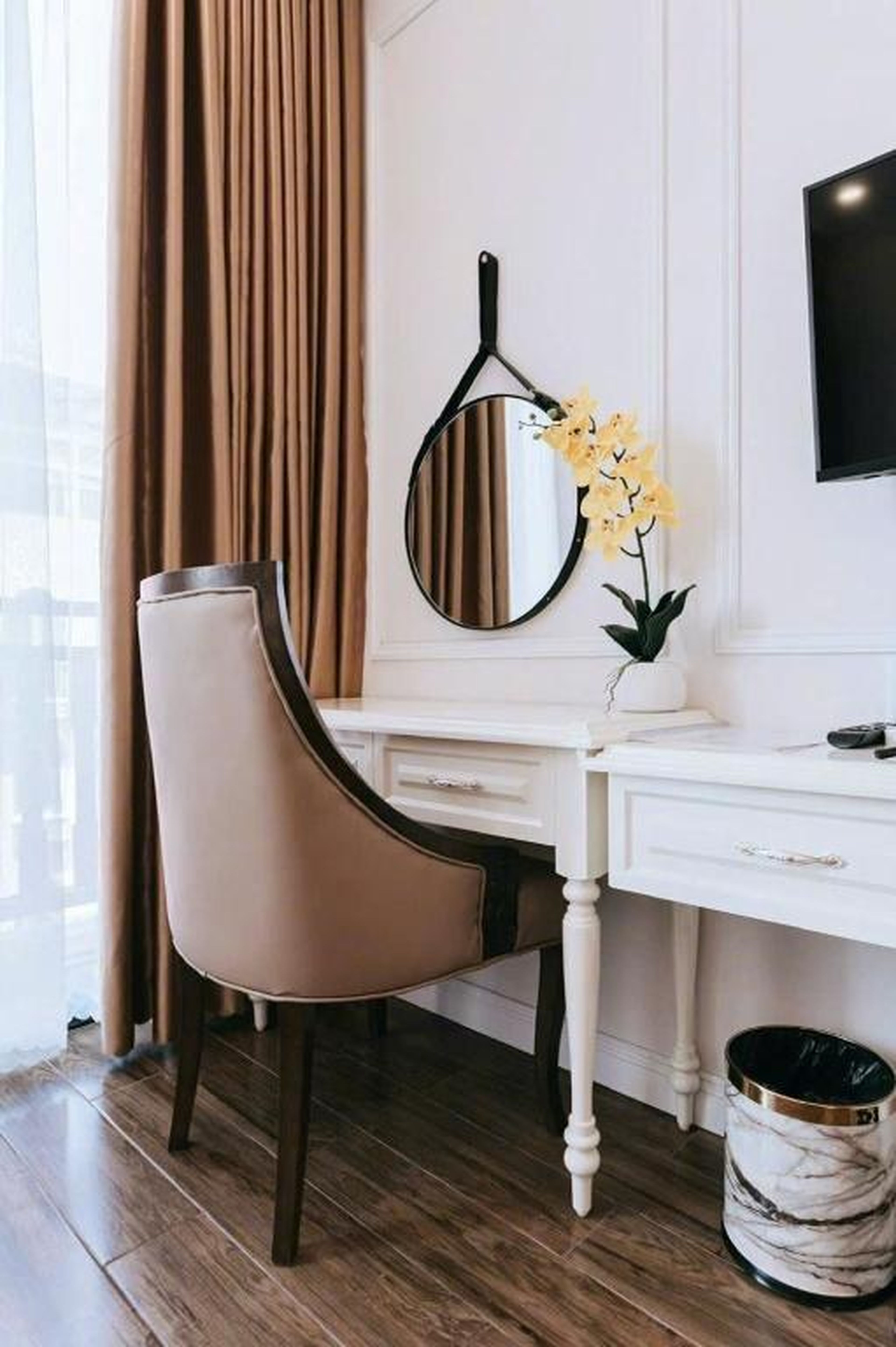 Khách sạn Golden Sea Hạ Long - Hình 23