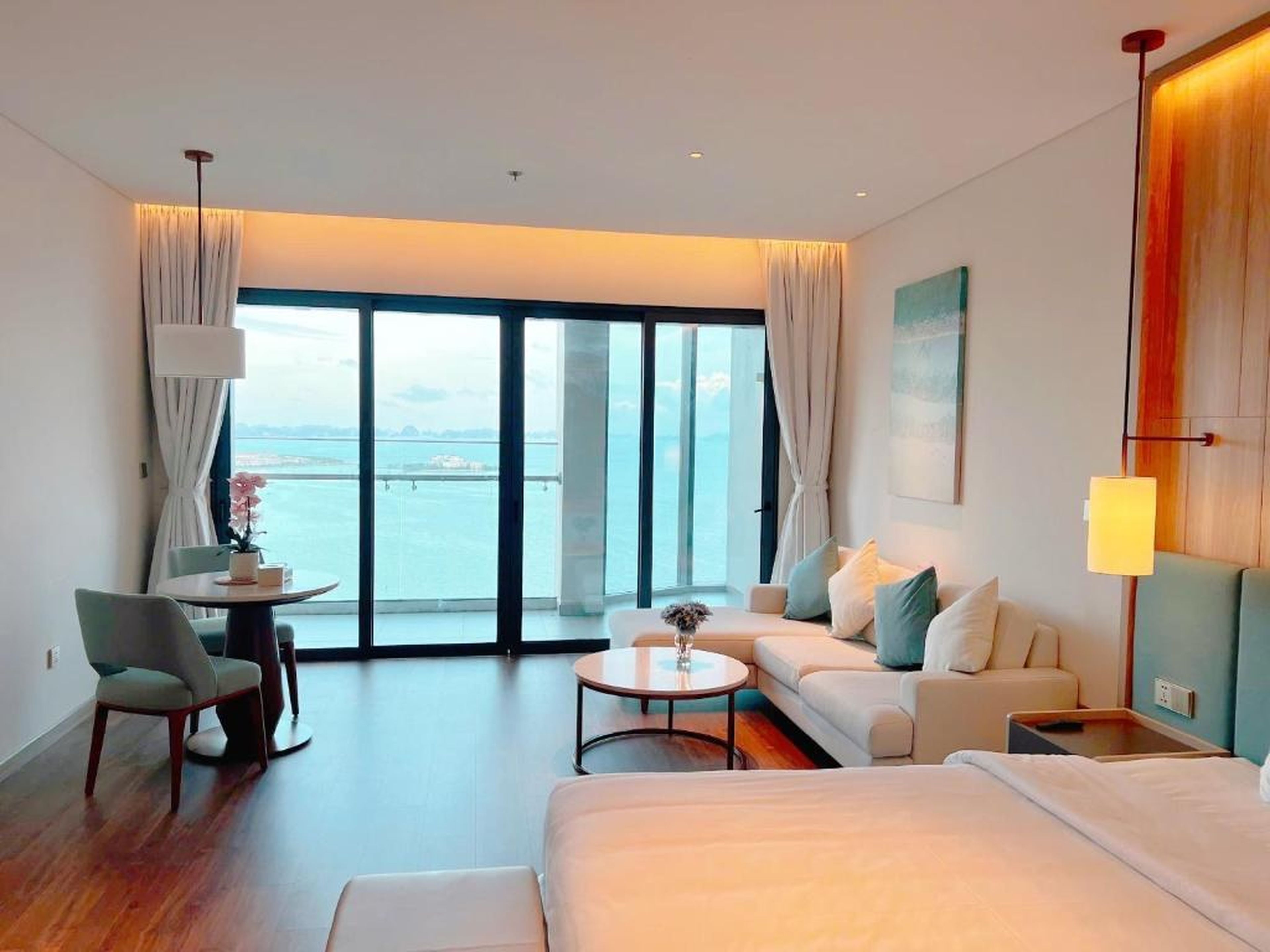 A La Carte Ha Long Bay Residence - Hình 7