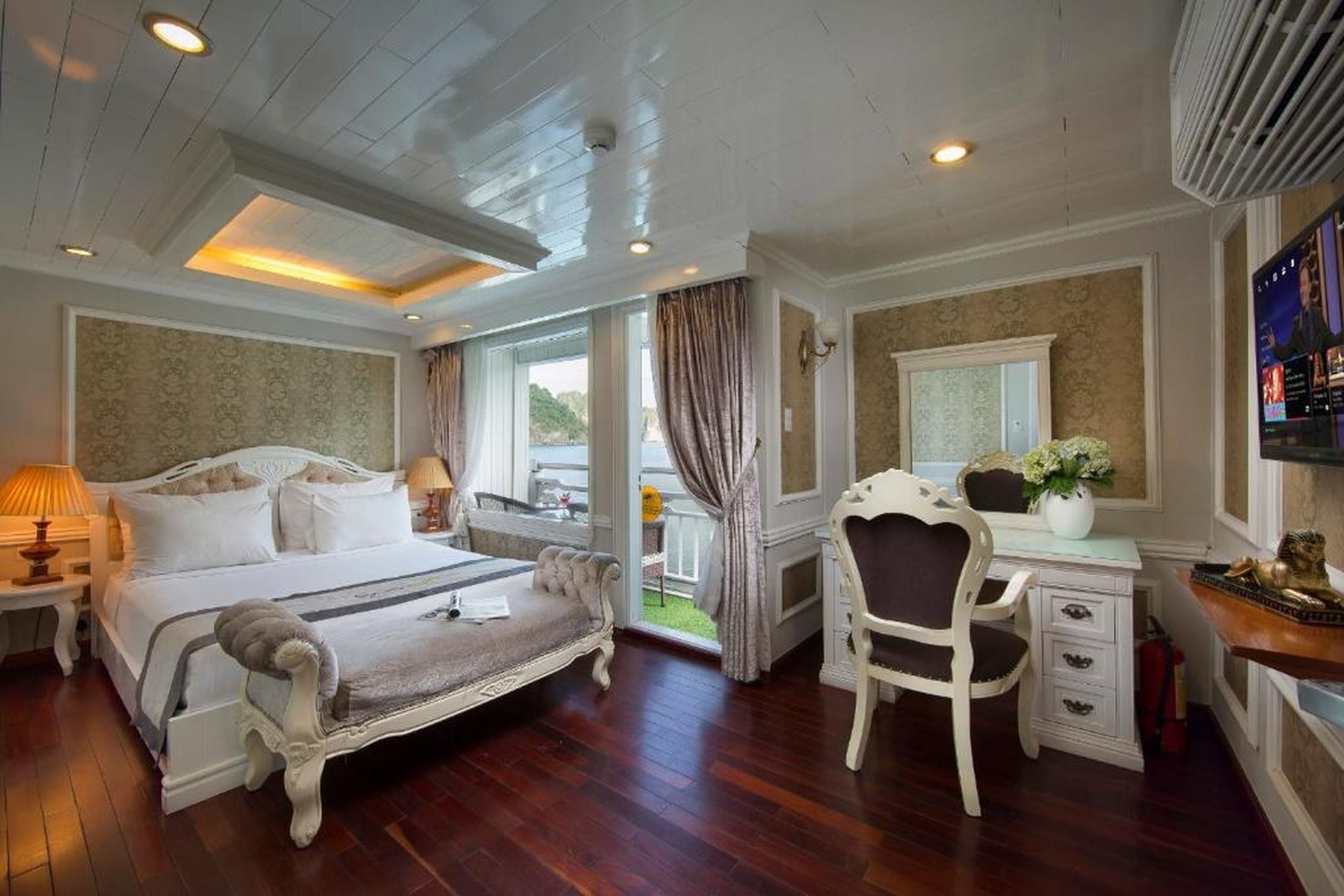 Signature Halong Cruise - Hình 4