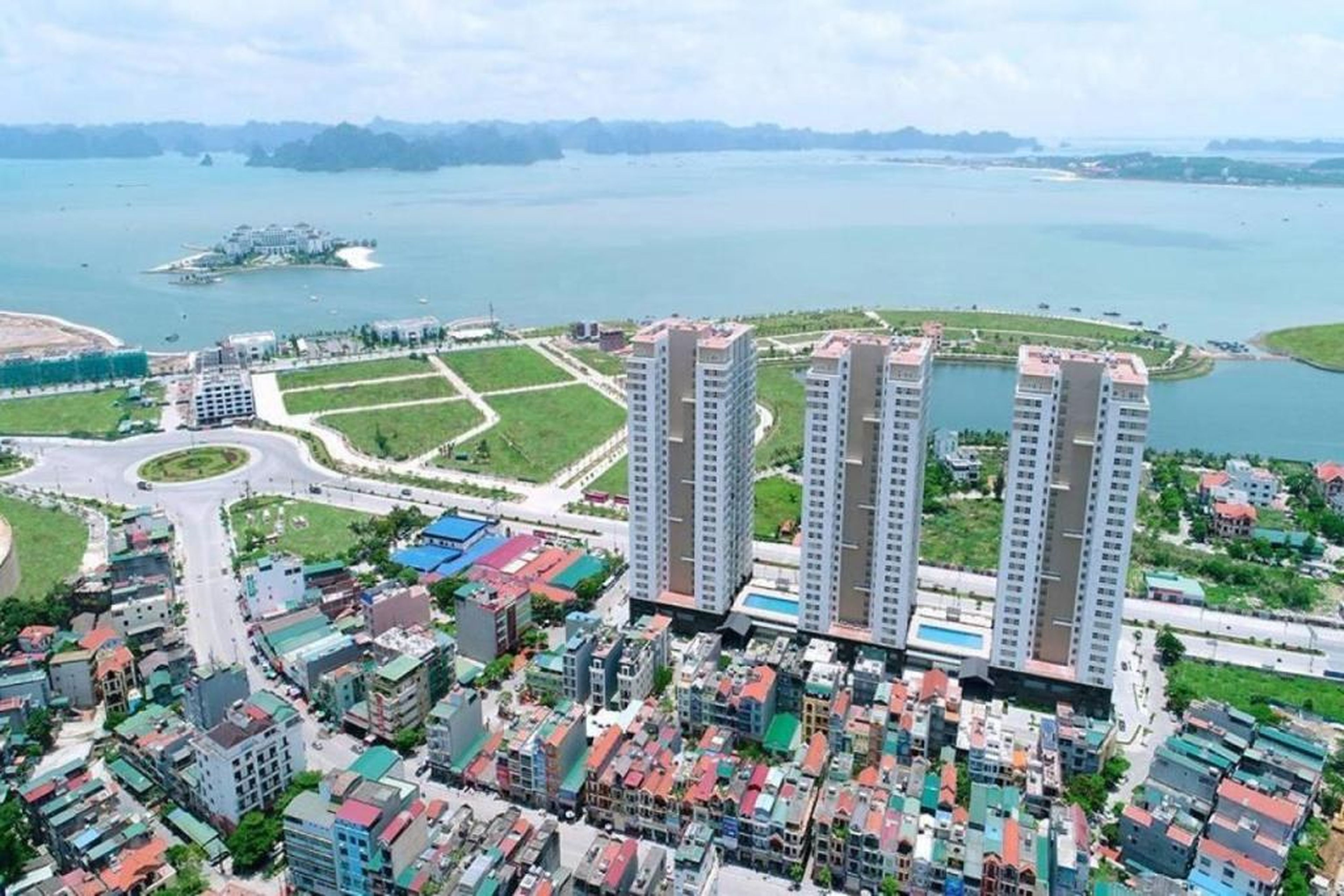 BunHomestay ☆ SEA-View BEDROOM 3BR/apt☆Netflix+Pool☆Near Harbour - Hình 31