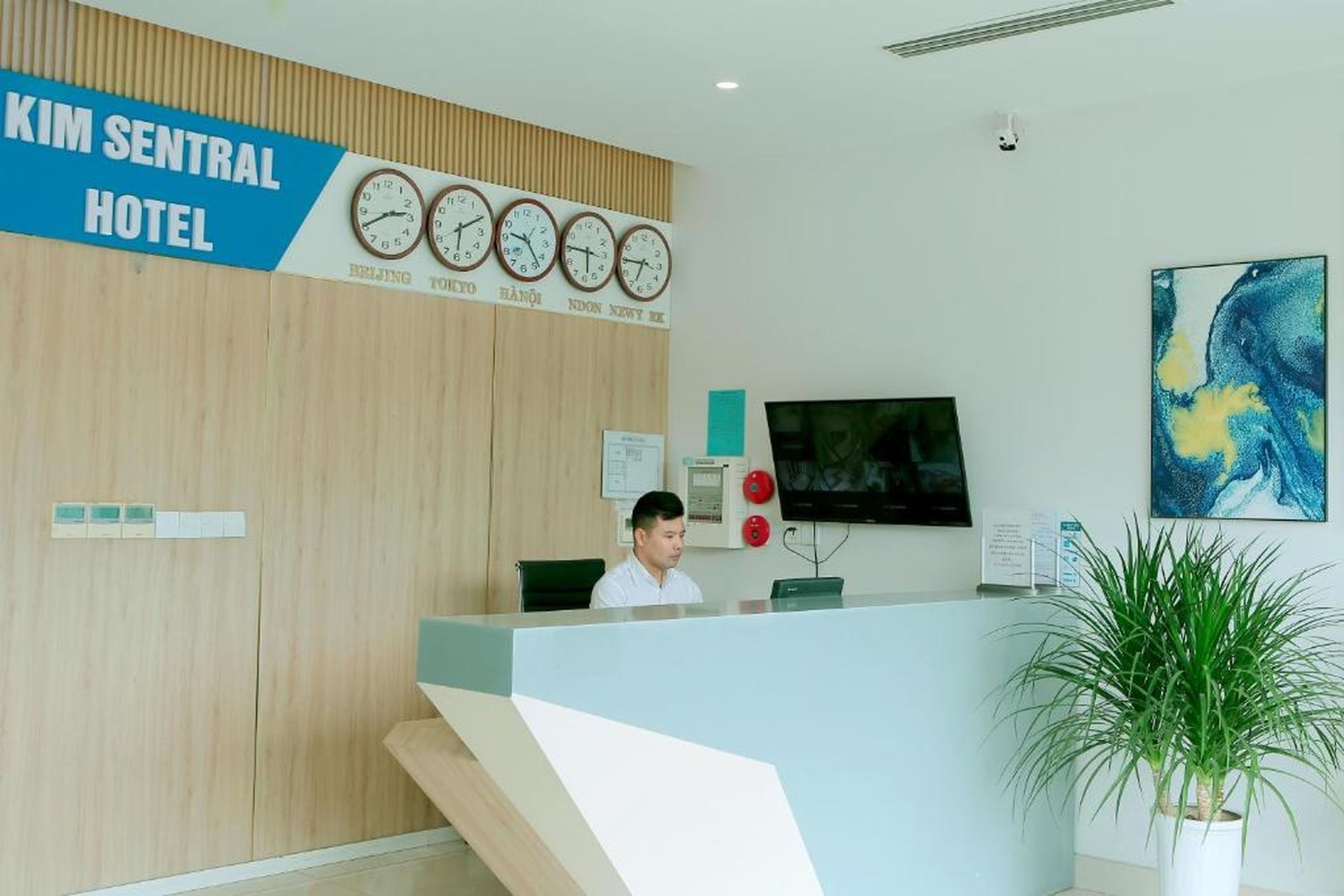 Kim Sentral Hotel - Travel Agency - Hình 5
