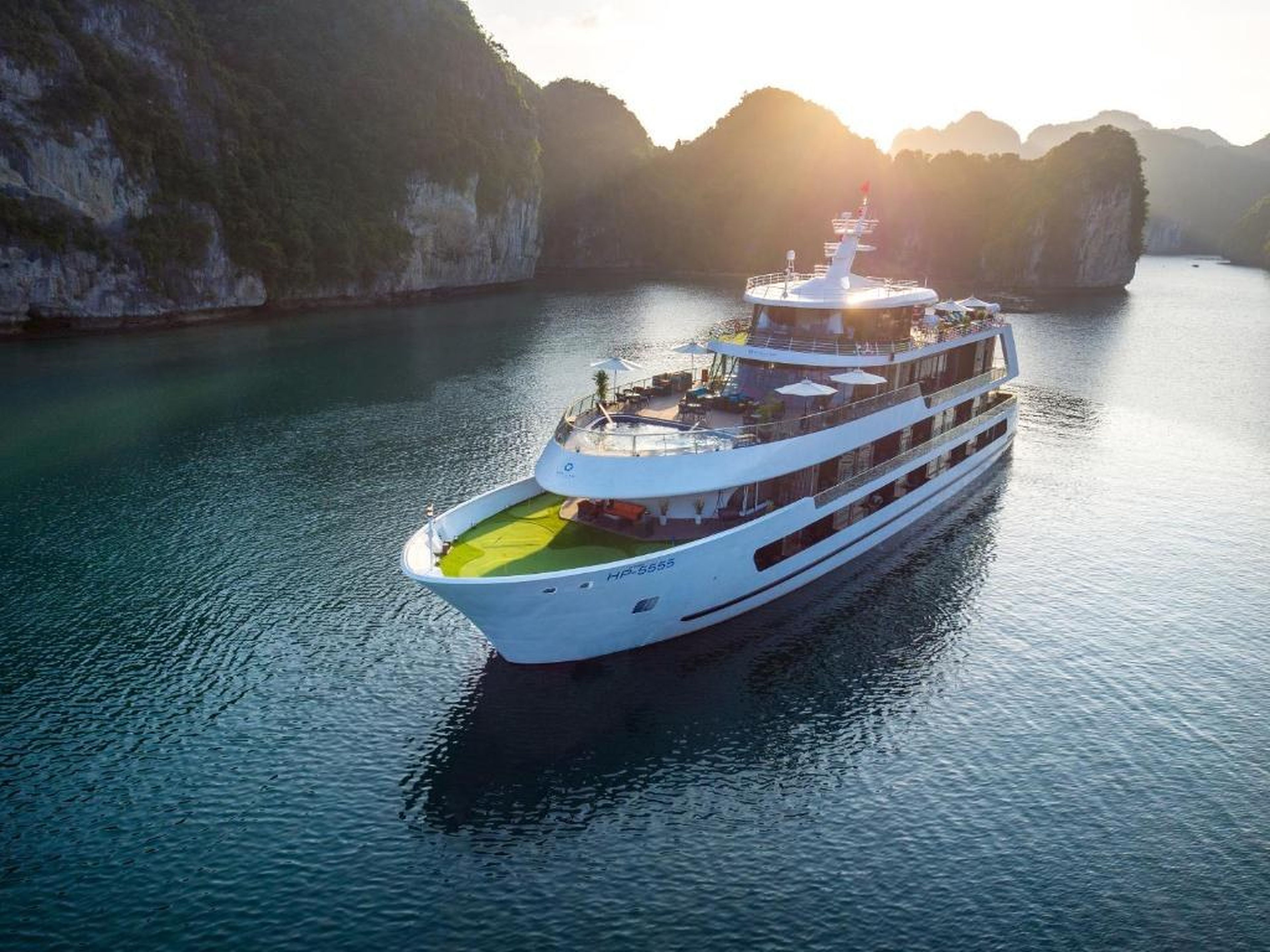 Stellar of the Seas Cruise - Hình 10