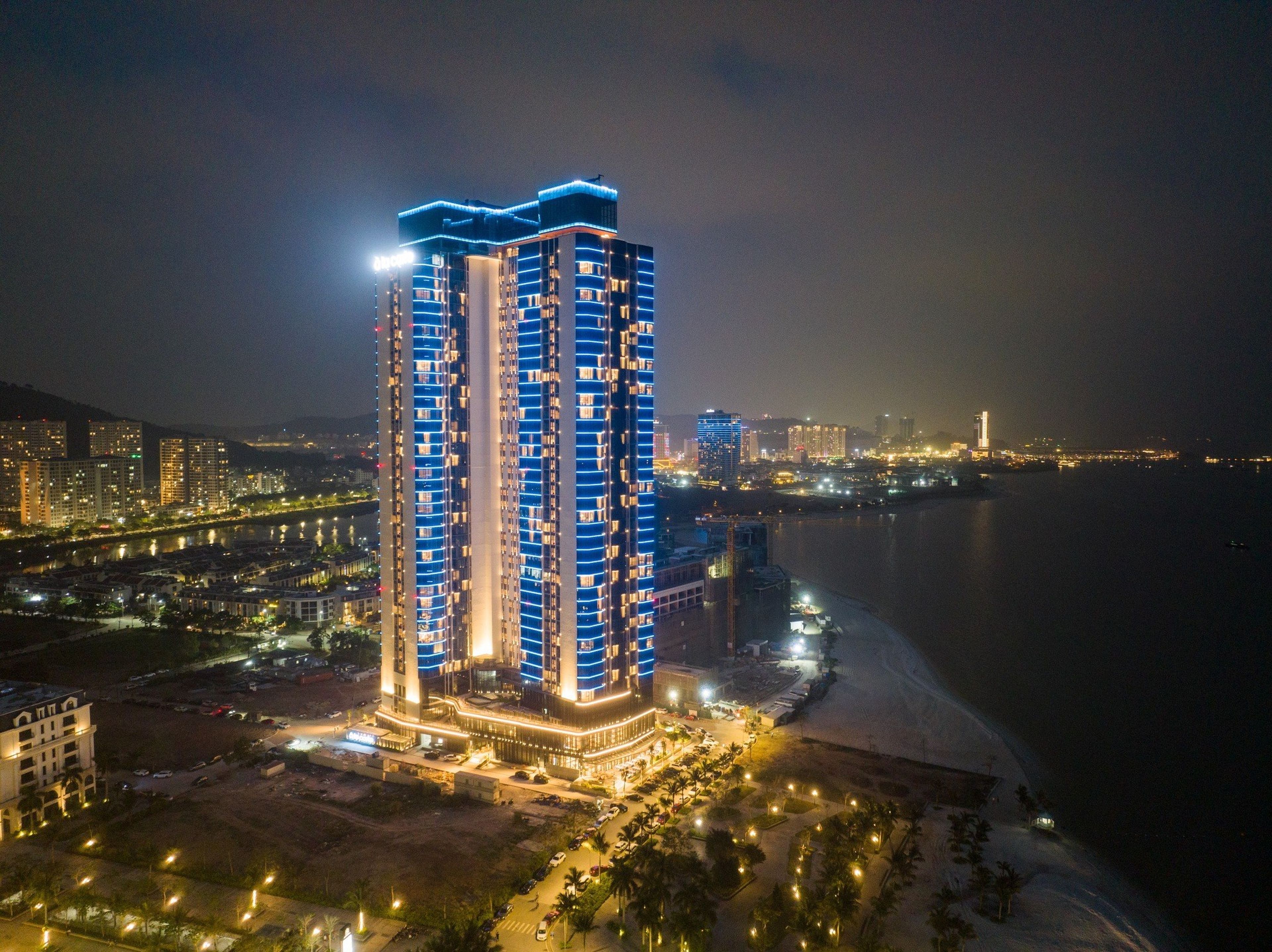 Discover Ha Long Bay Your Way at À La Carte Hạ Long Bay - Hình 1