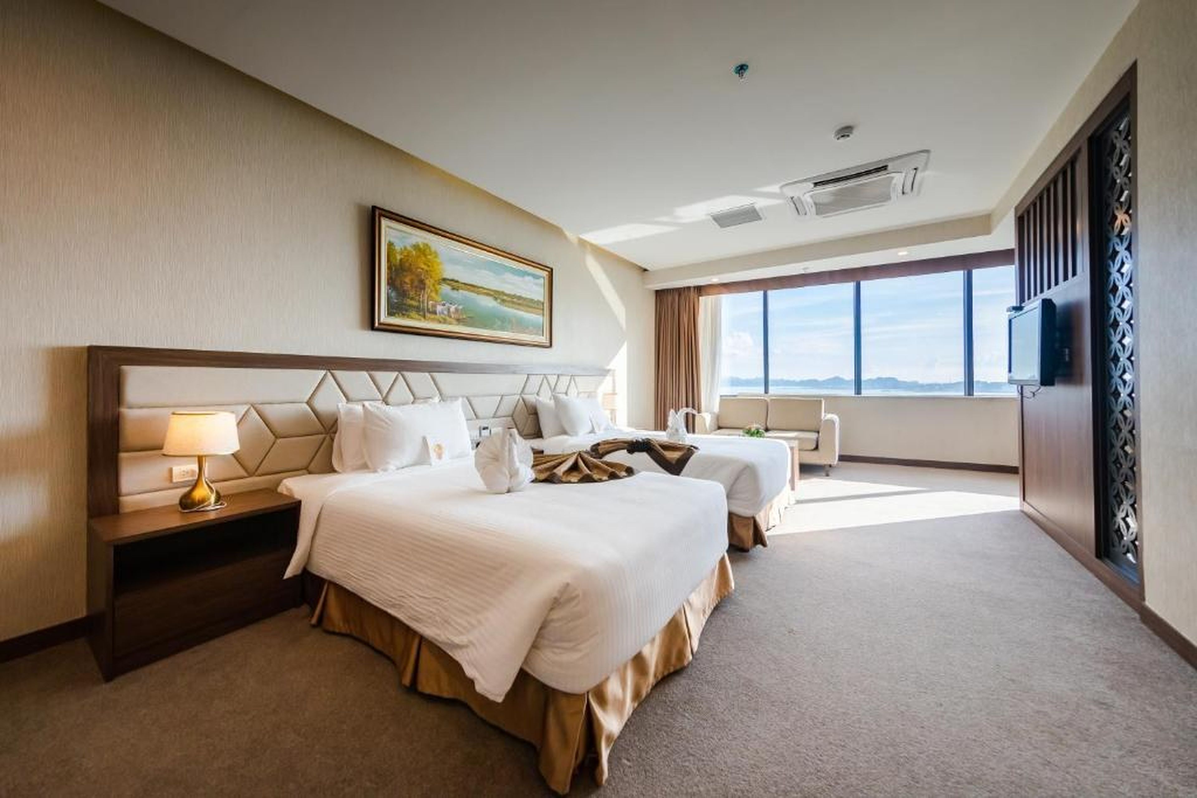 Muong Thanh Grand Ha Long Hotel - Hình 3