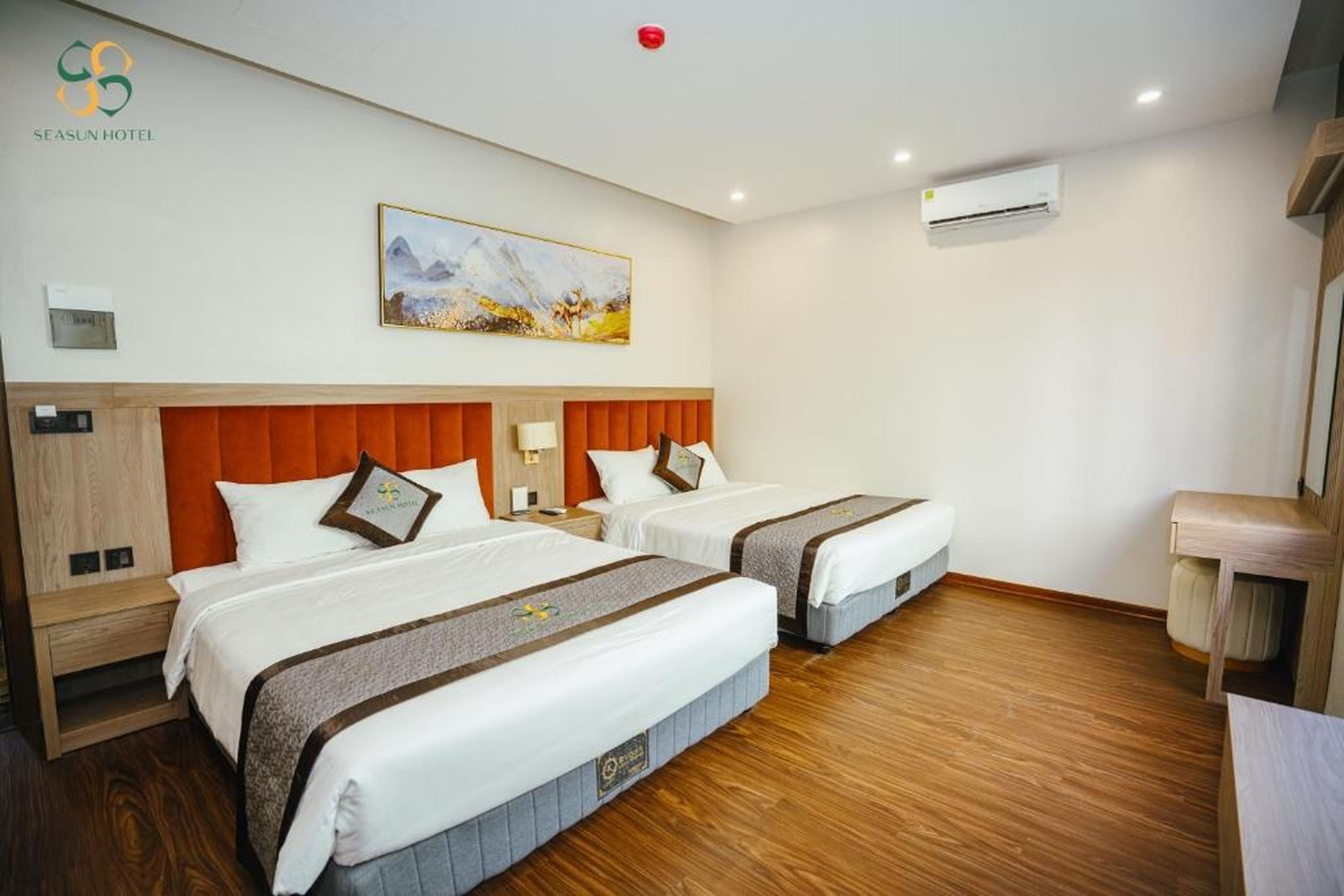 Ha Long Seasun Hotel - Hình 1